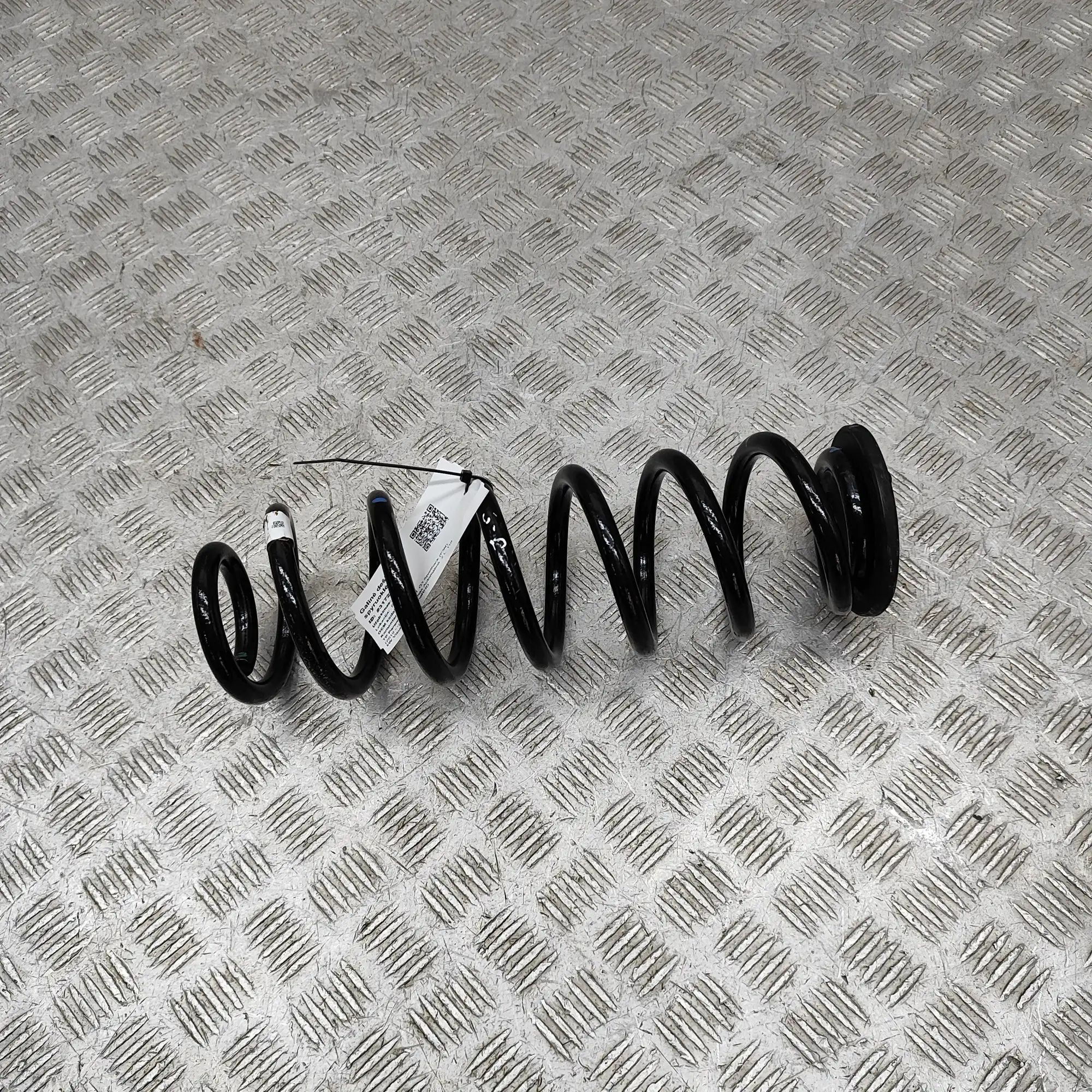 Audi Q3 (F3) Coil spring — rear right Coil spring — rear right — AUDI Q3 (Sportback F...