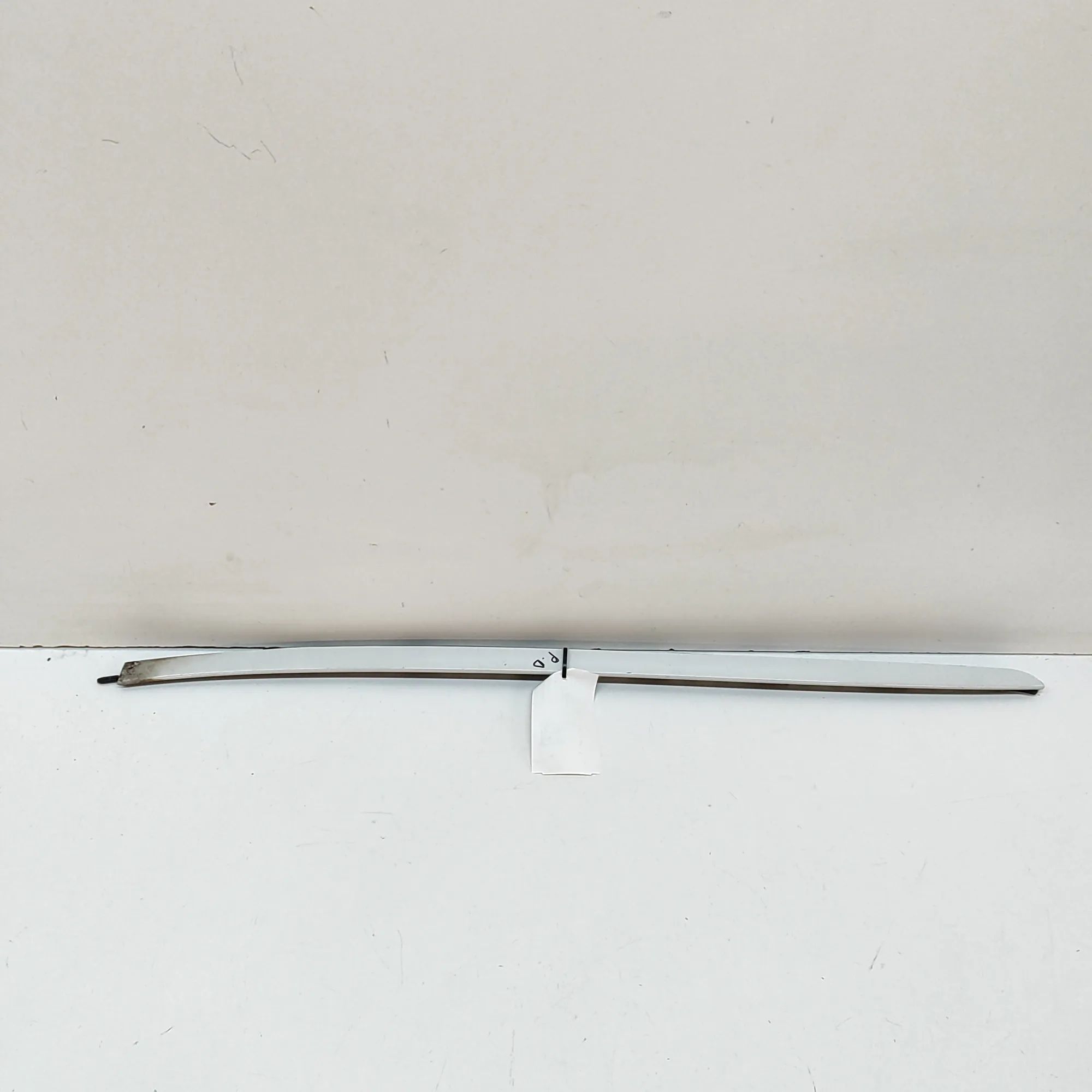 BMW X5 (F15) Windshield Right Vertical Trim Windshield Right Vertical Trim — BMW X5 (F15, F...