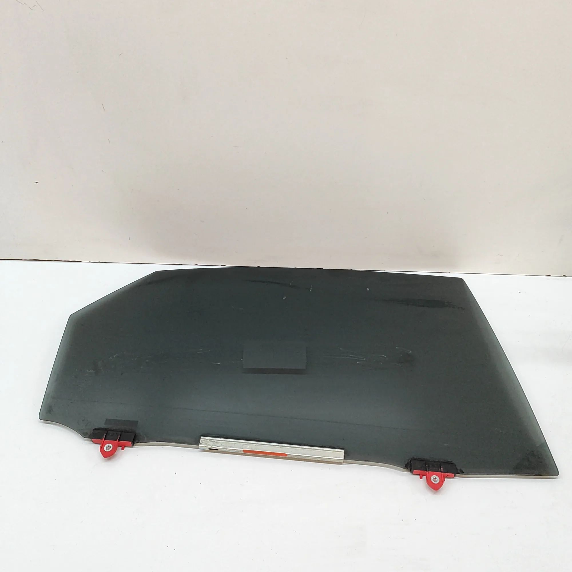 Lexus NX Right rear door window Right rear door window — LEXUS NX (_Z1_) (2014-...