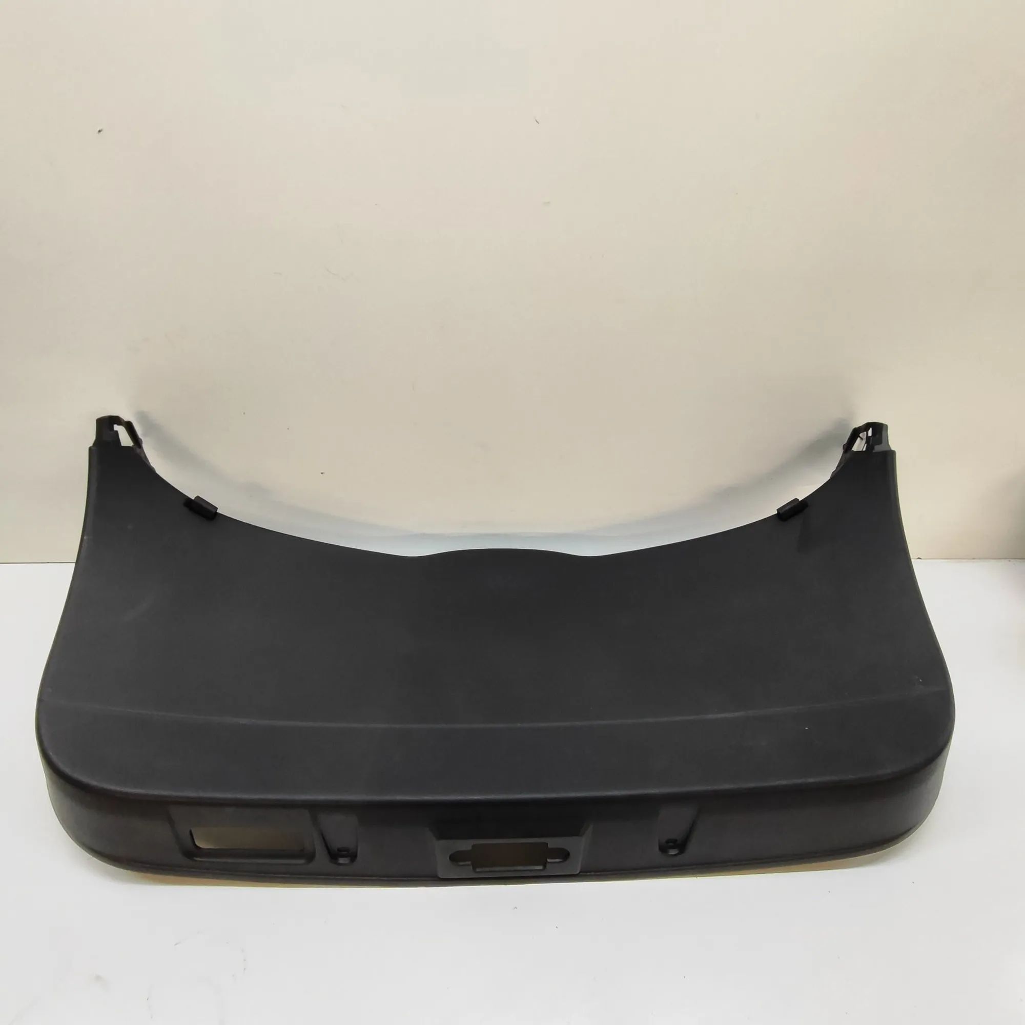 Infiniti Q30 Tailgate Bootlid Cover Trim Tailgate Bootlid Cover Trim — INFINITI Q30 (201...