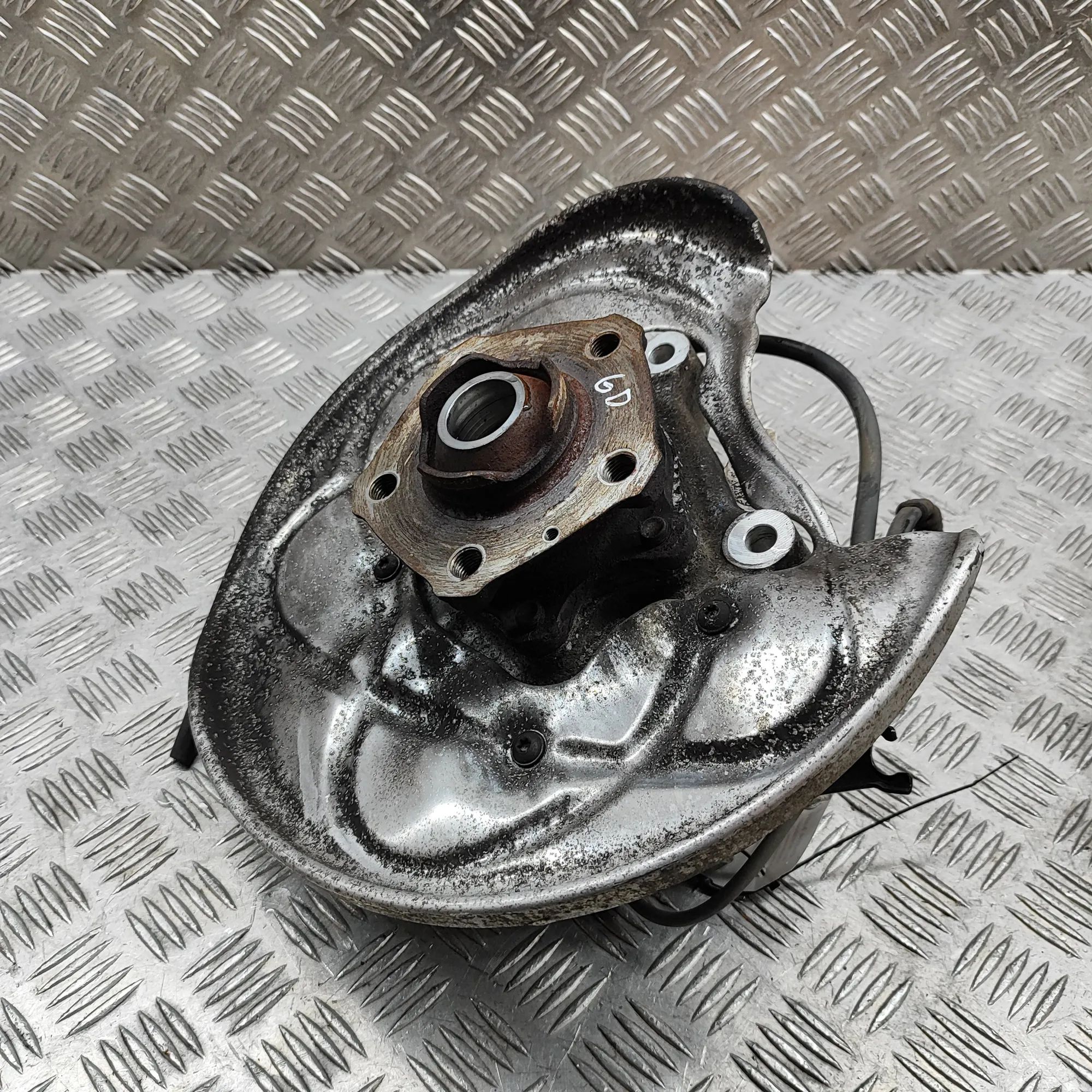 Audi Q5 (FY) Rear Left Wheel Hub Spindle Rear Left Wheel Hub Spindle — AUDI Q5 (FY) (201...