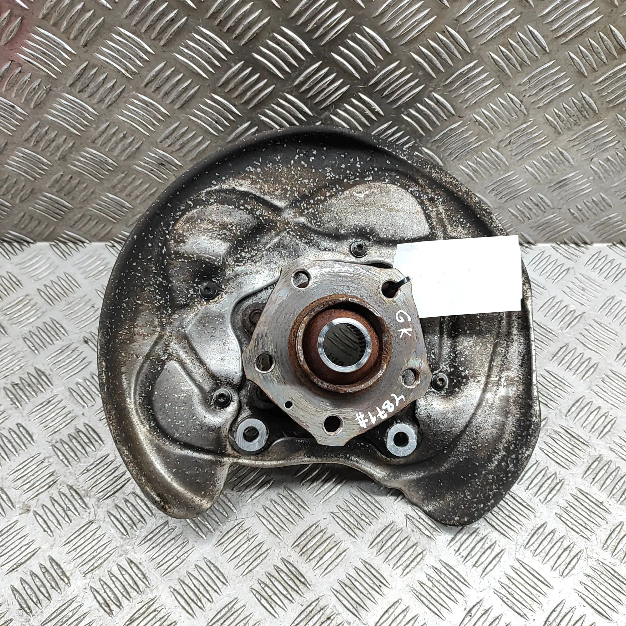 Audi Q5 (FY) Rear Left Wheel Hub Spindle Rear Left Wheel Hub Spindle — AUDI Q5 (FY) (201...