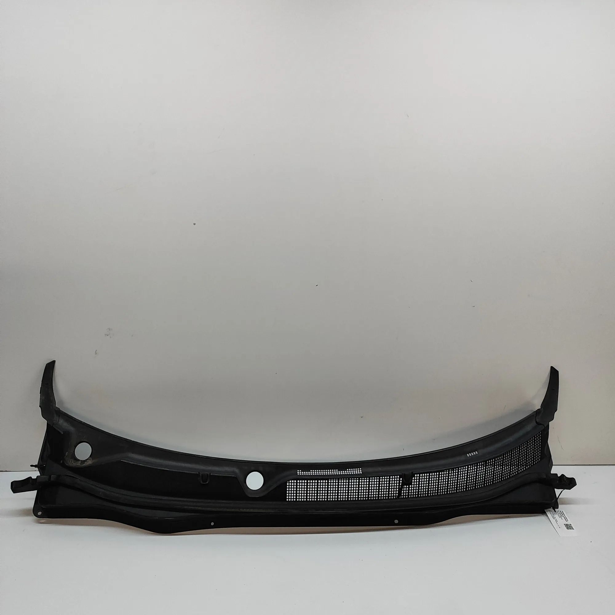 Kia Optima (TF) Front Wiper Cowl Trim