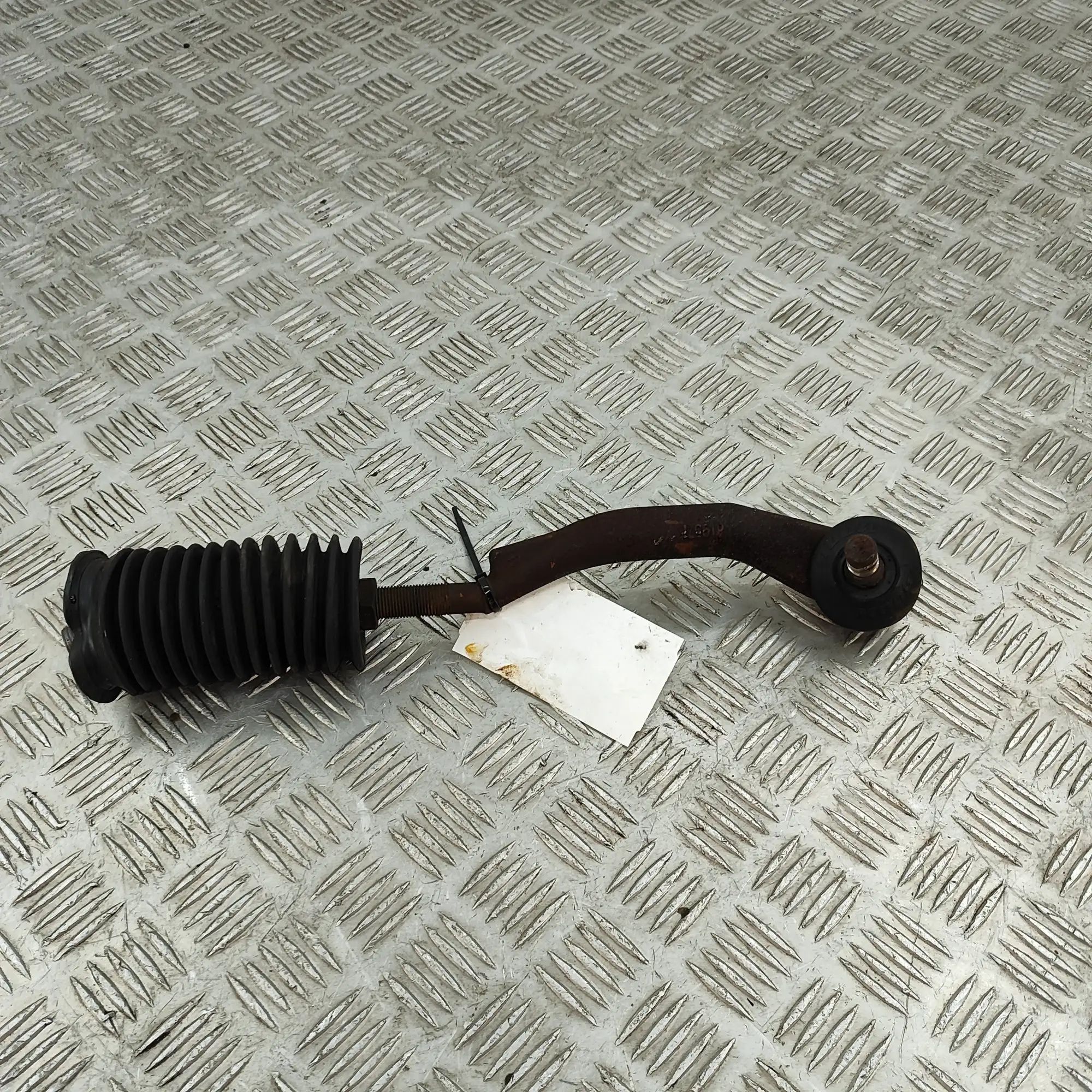 Chevrolet TrailBlazer Steering tie rod — right Steering tie rod — right — CHEVROLET TRAILBLAZE...