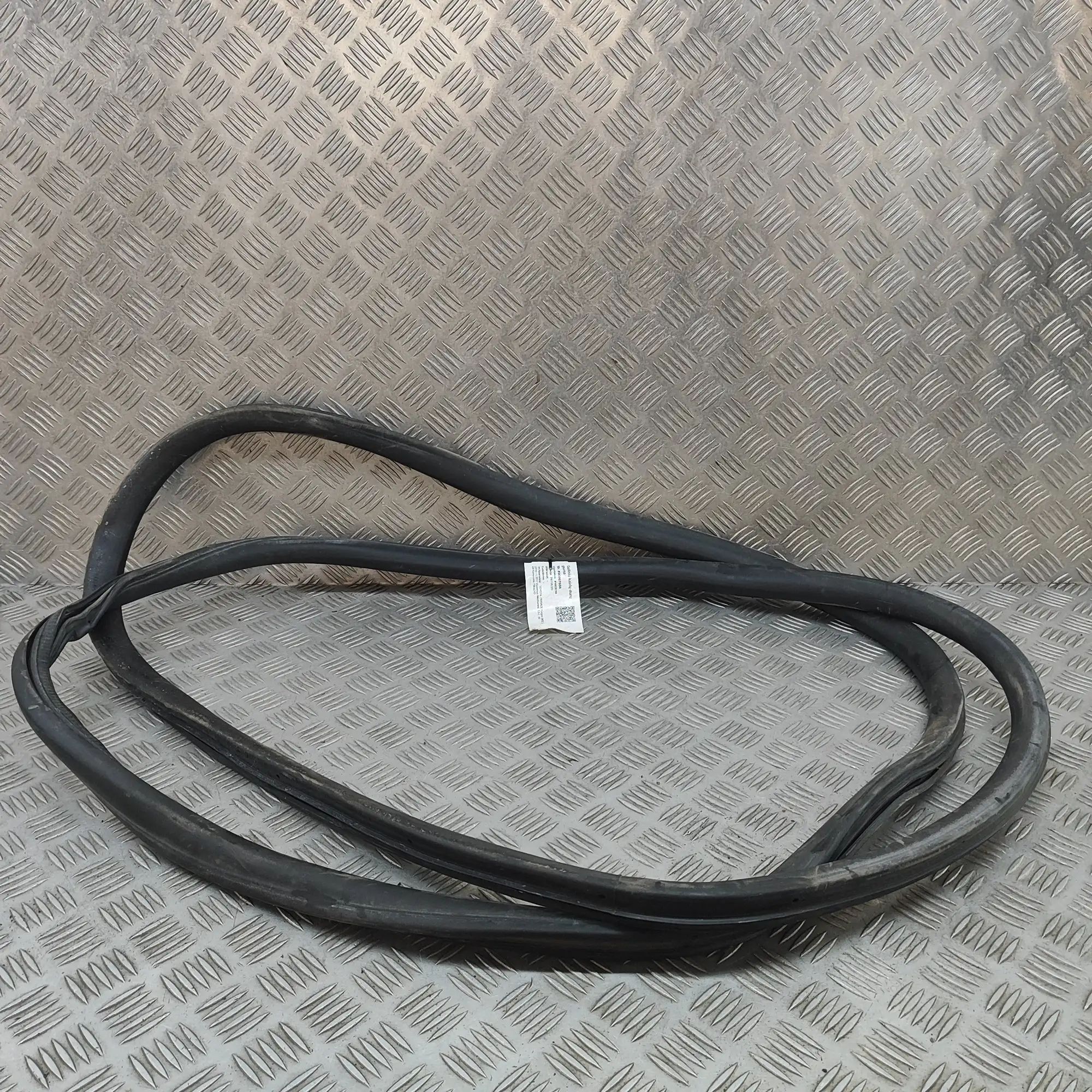Toyota Proace Door rubber seal — rear left Door rubber seal — rear left — TOYOTA PROACE (V...