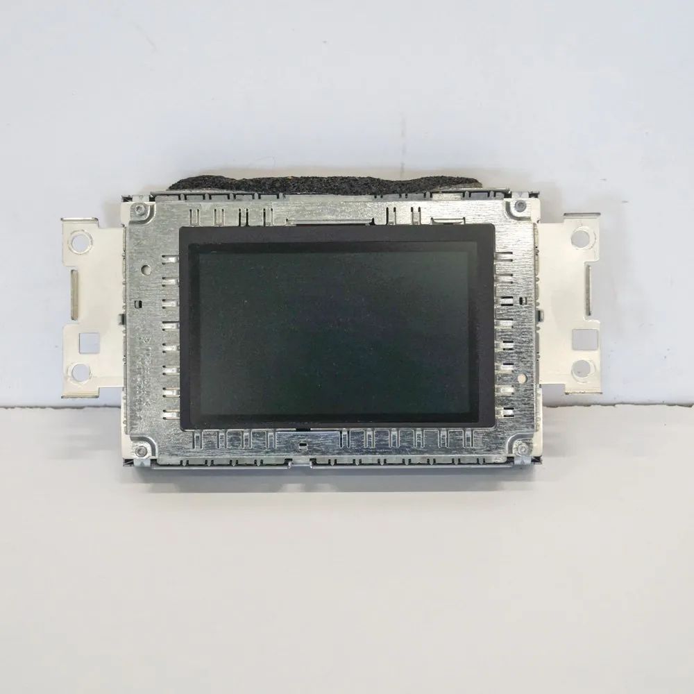Volvo V60 Navigation display Navigation display — VOLVO V60 (2010-2018) — 31...