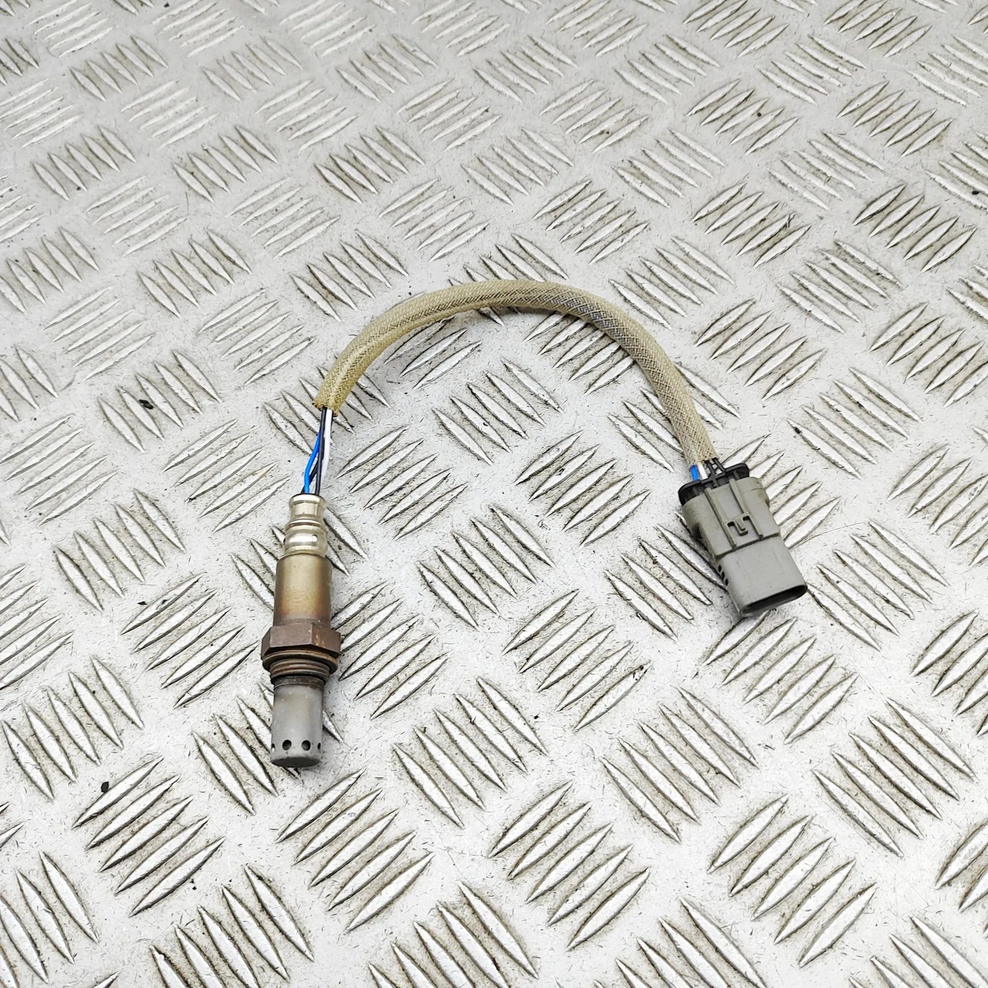 Cadillac Escalade Lambda Oxygen Sensor Lambda Oxygen Sensor — CADILLAC ESCALADE (2014-...