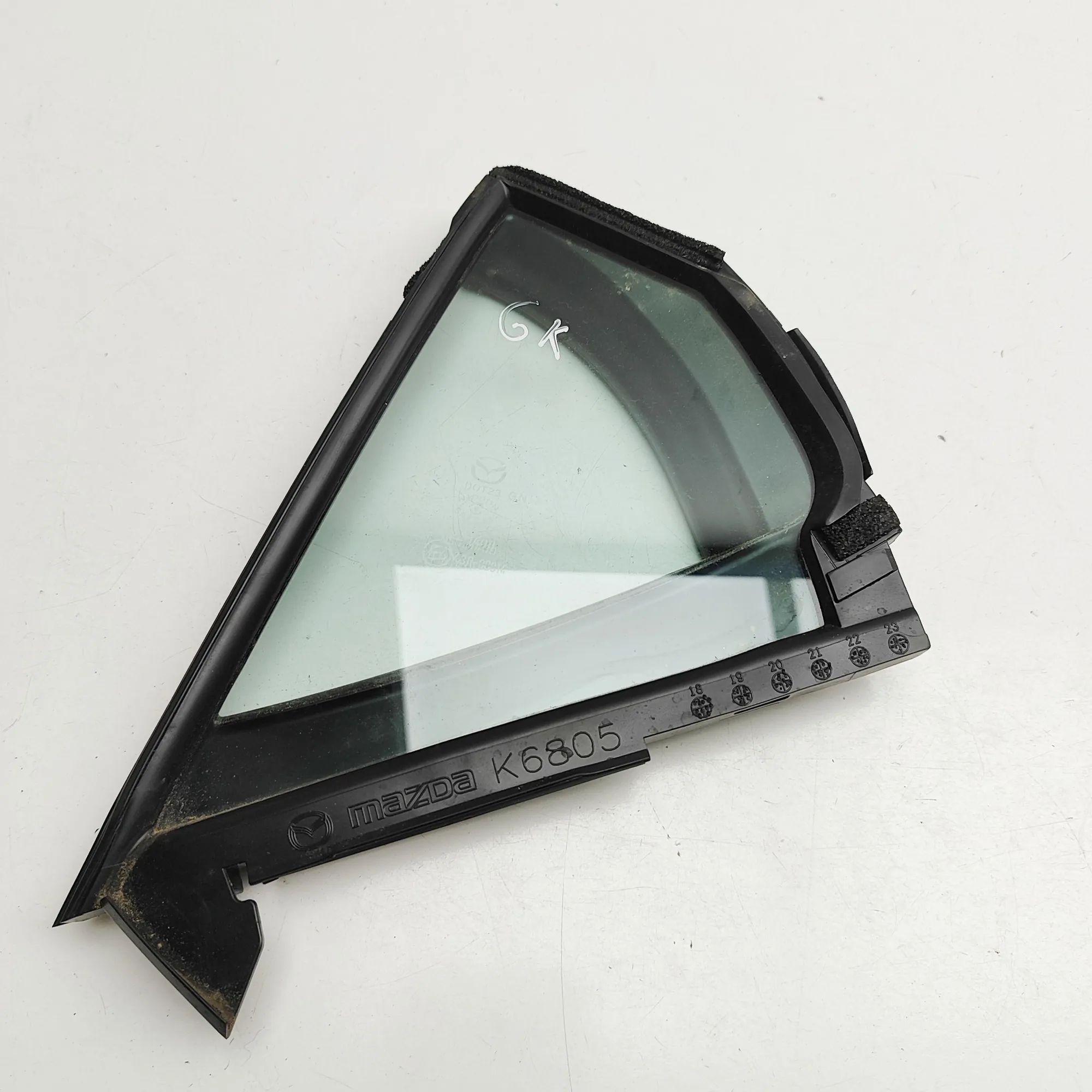 Mazda 3 (BP) Rear door left-hand window Rear door left-hand window — MAZDA 3 (Hatchback...