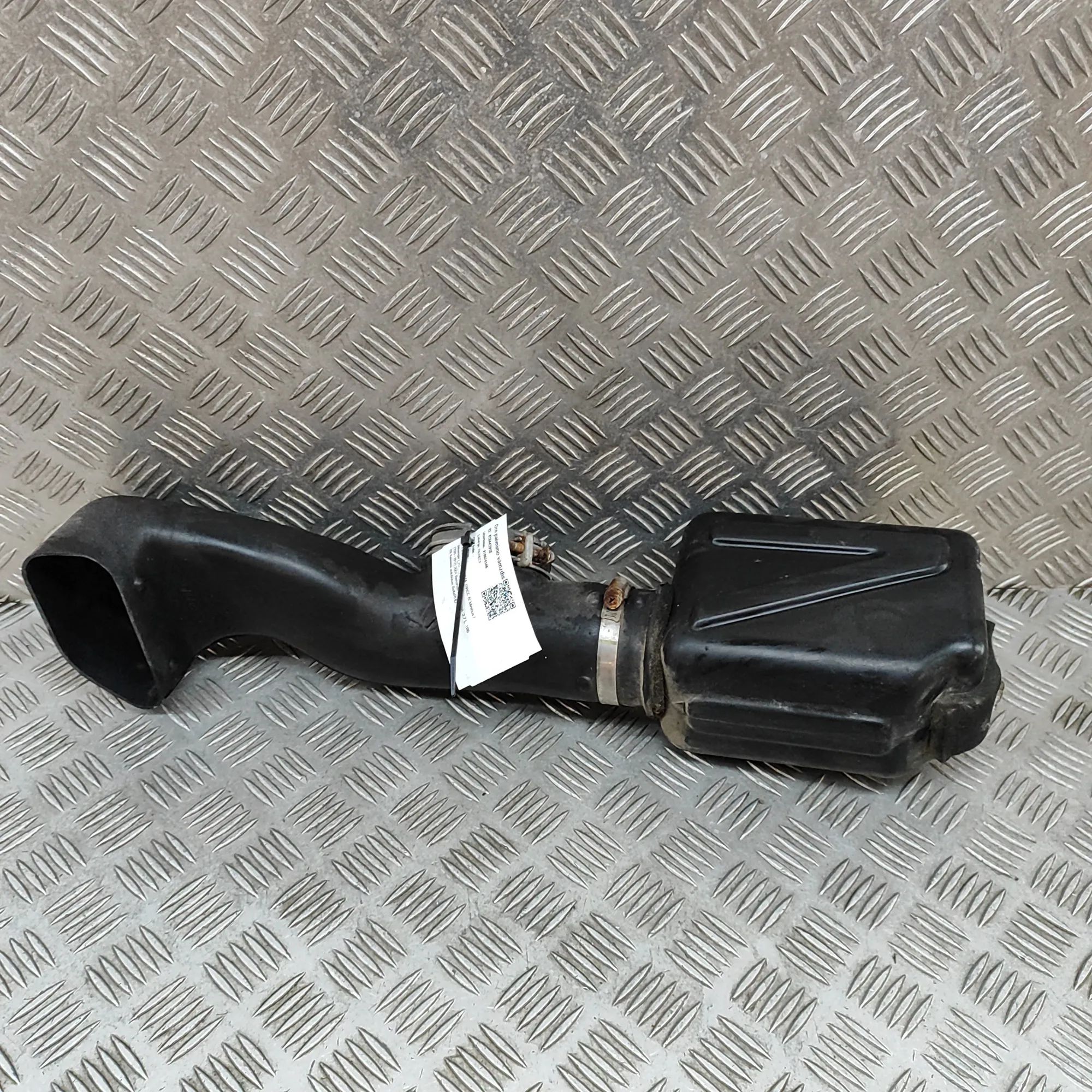 Toyota Hiace (H100) Air Intake Tube Air Intake Tube — TOYOTA HIACE (IV Minibus / pa...