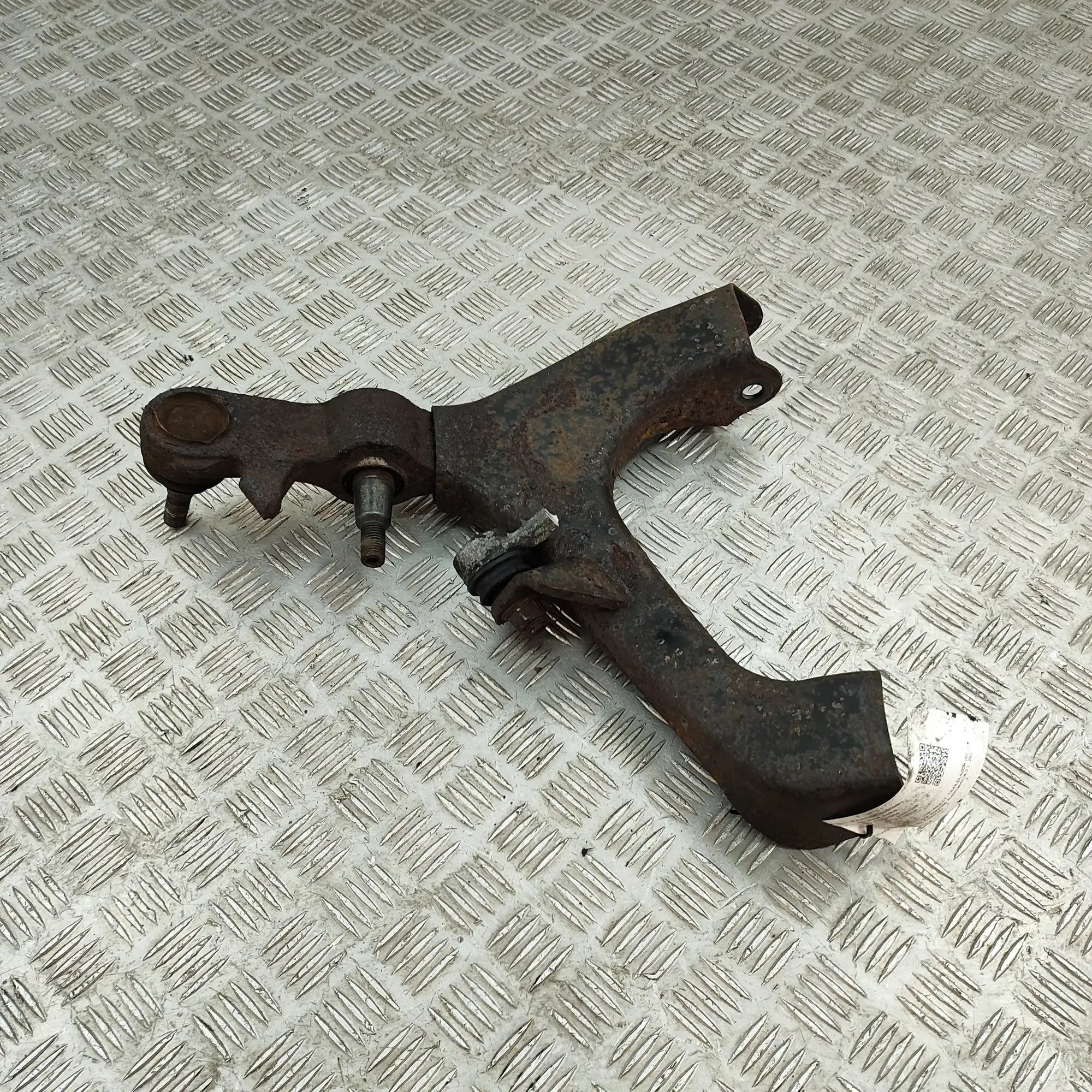 Chevrolet TrailBlazer Front Right Lower Control Arm Front Right Lower Control Arm — CHEVROLET TRAIL...