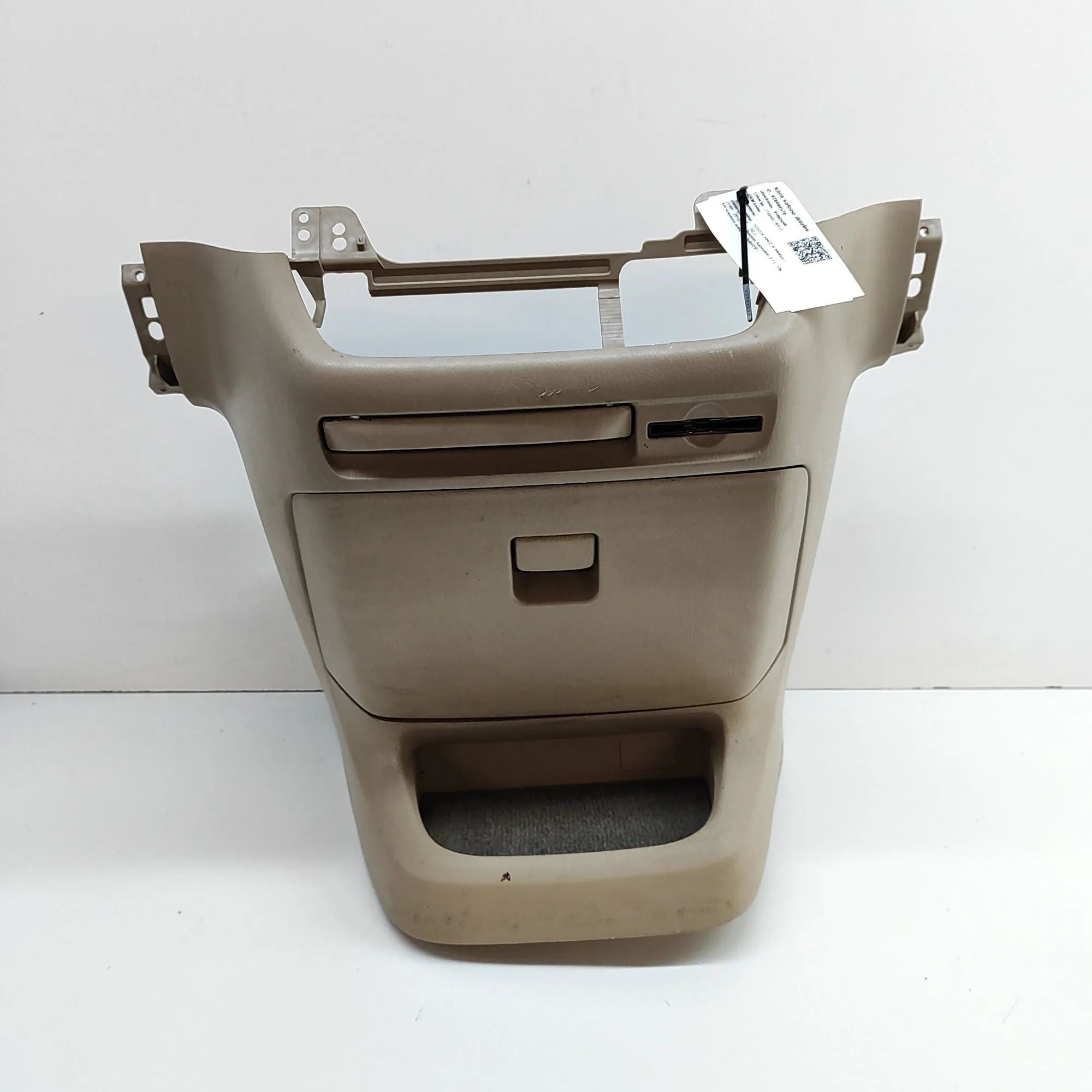 Toyota Hiace (H100) Lower dashboard trim Lower dashboard trim — TOYOTA HIACE (IV Minibus...