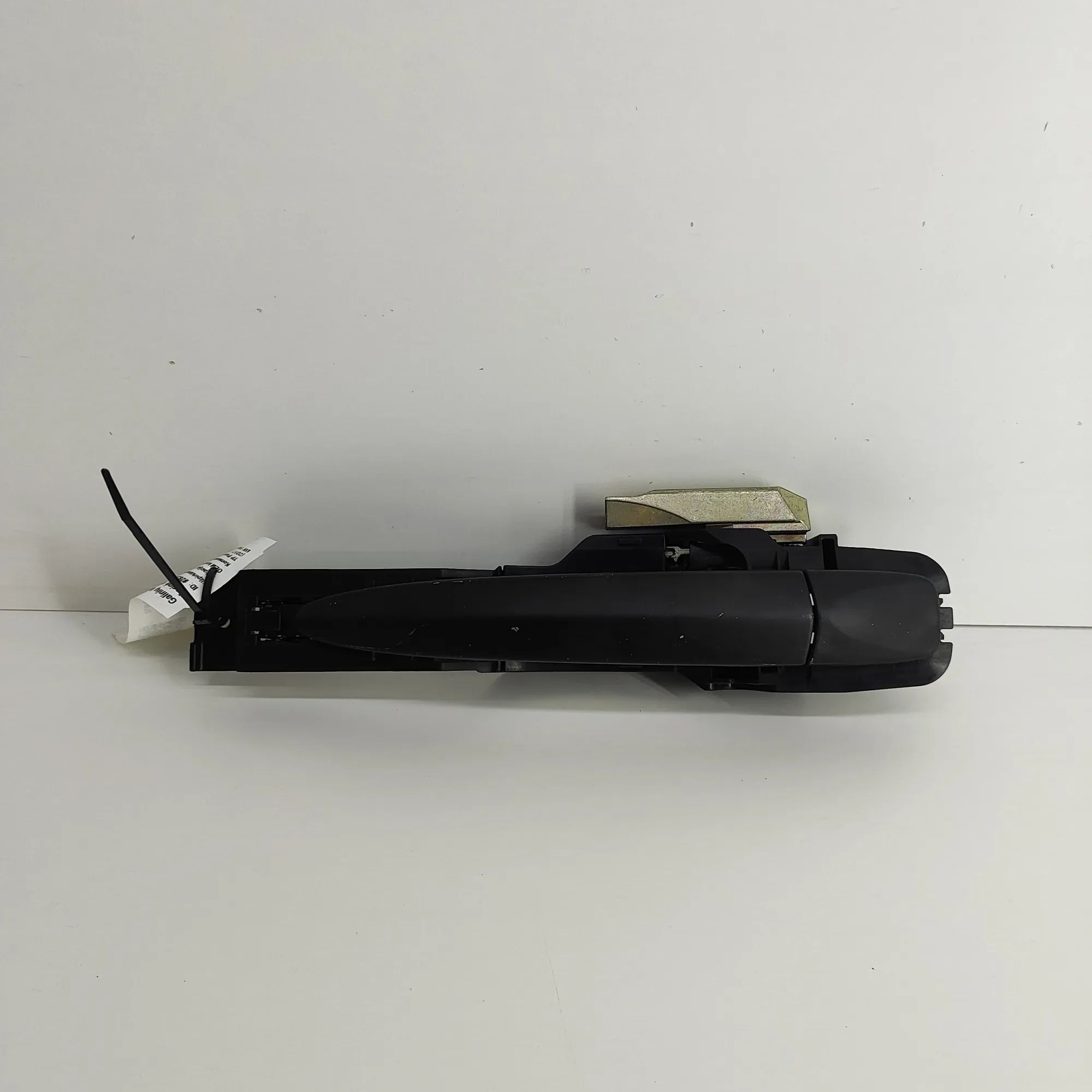 Nissan Leaf Exterior door handle — rear left Exterior door handle — rear left — NISSAN LEAF ...