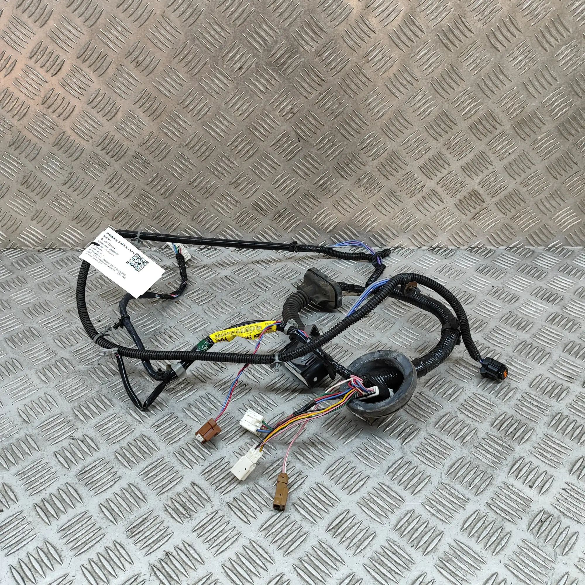 Nissan 350Z Door wiring — front right Door wiring — front right — NISSAN 350 (Z Coupe...