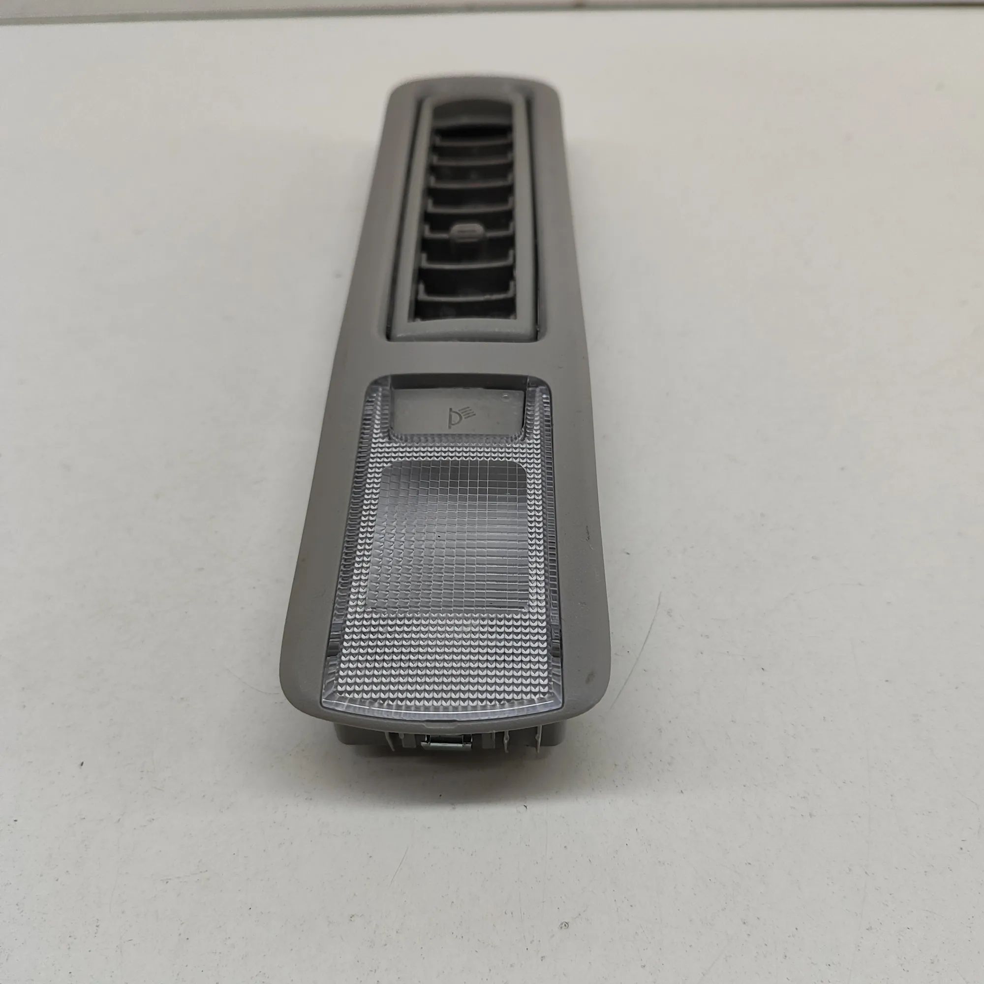 Toyota Sienna Interior light Interior light — TOYOTA SIENNA (_L4_) (2020-......