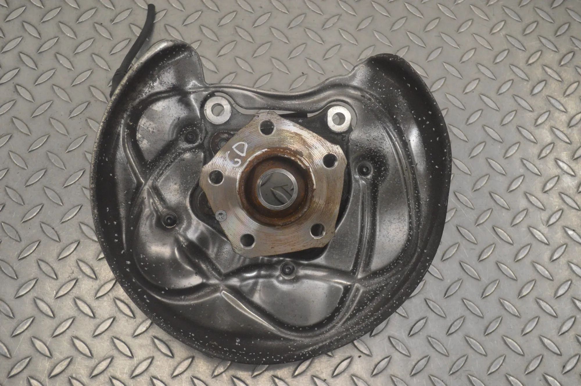 Audi Q5 (FY) Rear Right Wheel Hub Rear Right Wheel Hub — AUDI Q5 (FY) (2016-...) ...