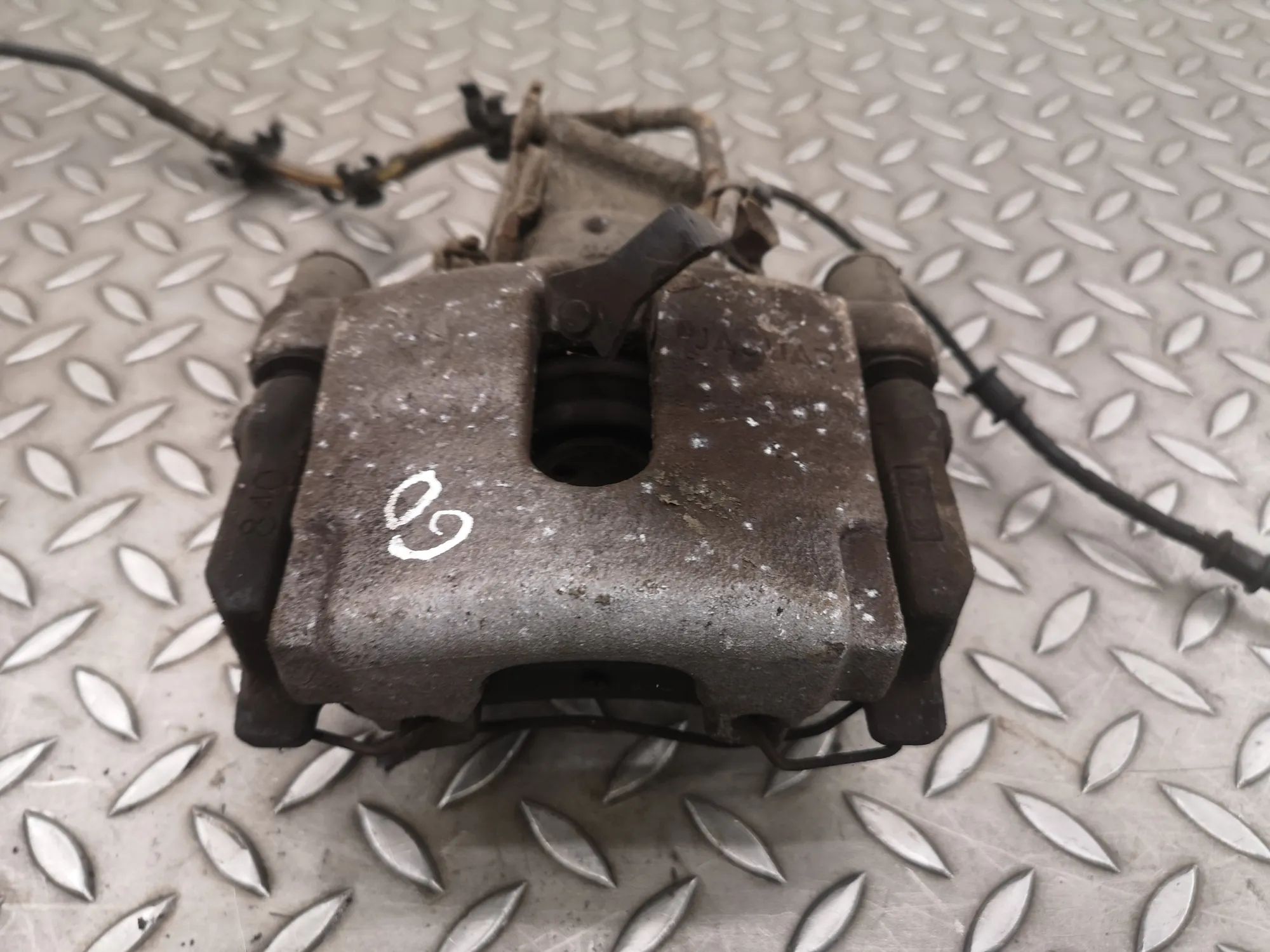 Jaguar XF Brake caliper — rear right Brake caliper — rear right — JAGUAR XF (X250) (...