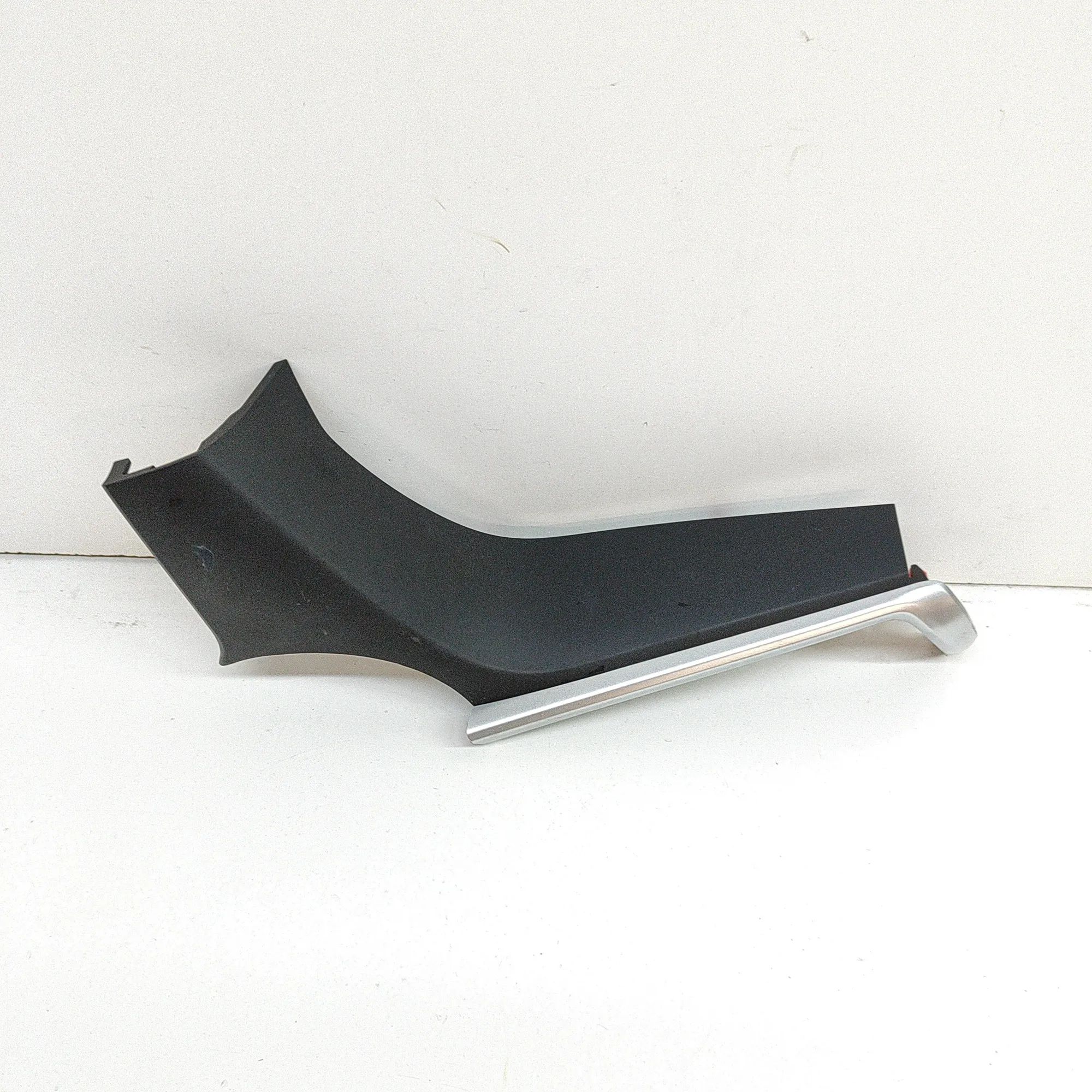 Toyota Sienna Dashboard Trim Dashboard trim — TOYOTA SIENNA (_L4_) (2020-......