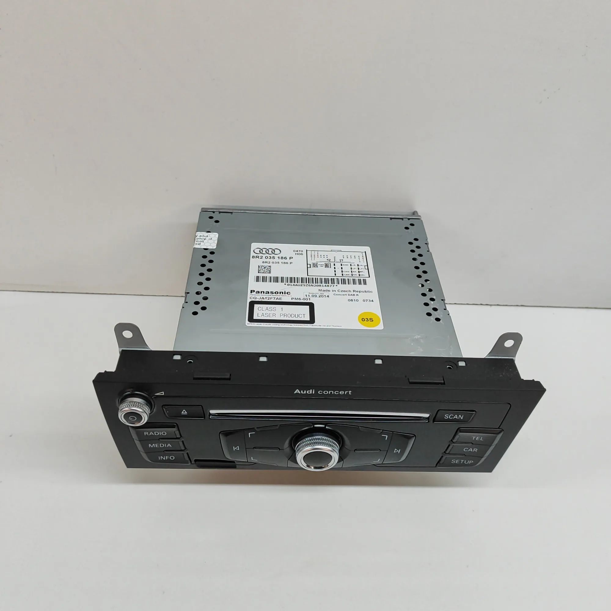 Audi Q5 (8R) Radio / CD / navigation head unit Radio / CD / navigation head unit — AUDI Q5 (8R...