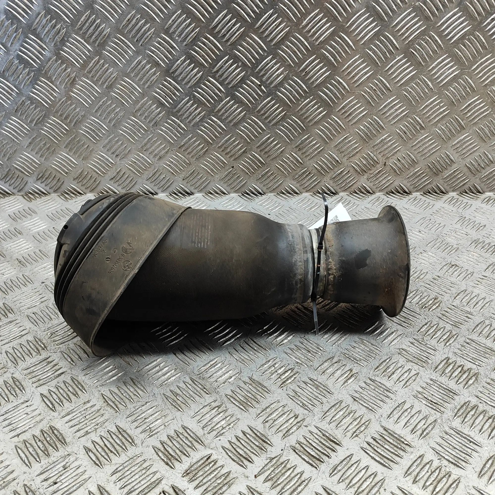 BMW X5 (E70) Rear Left Air Suspension Spring Bag Rear Left Air Suspension Spring Bag — BMW X5 (E...