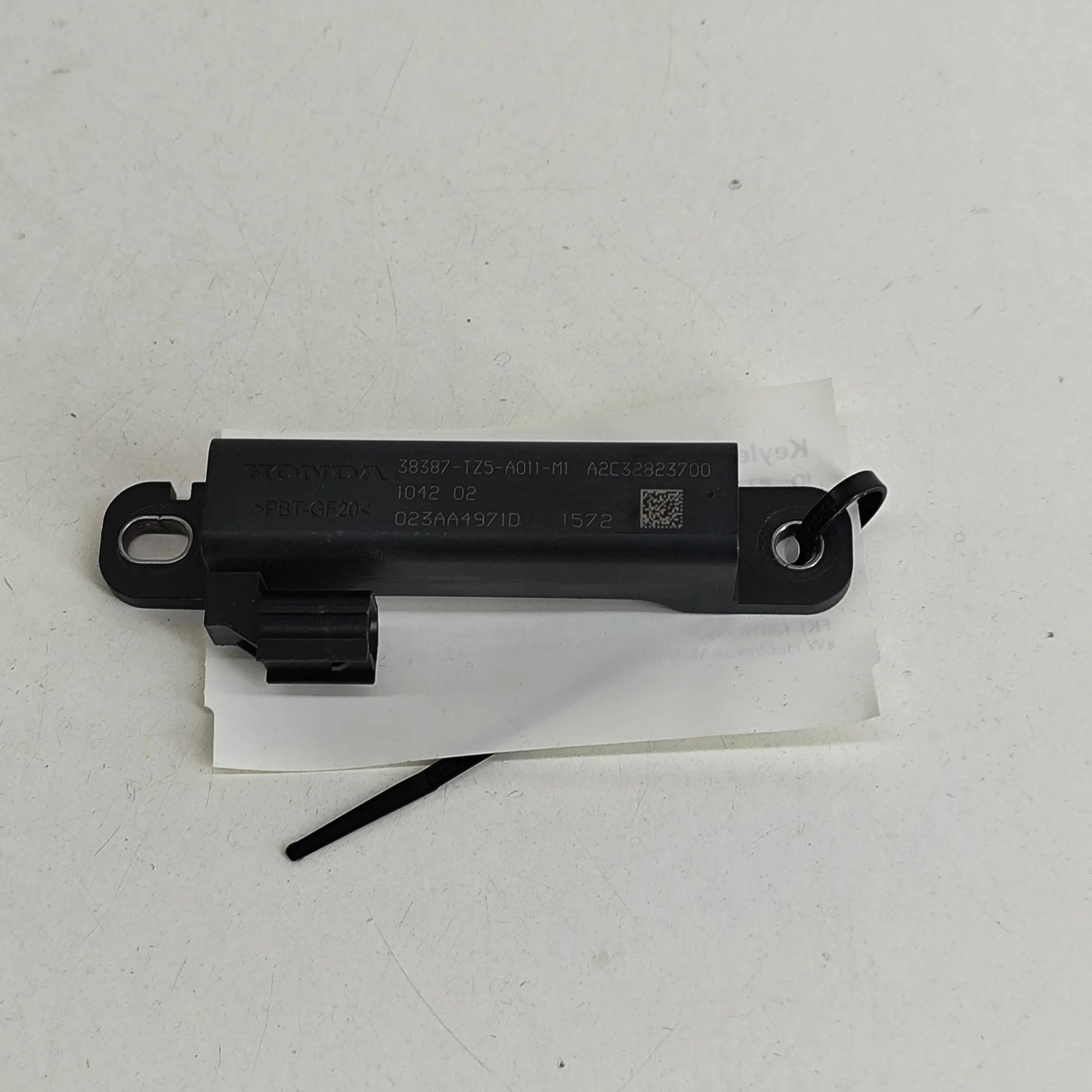 Honda Civic Keyless entry antenna Keyless entry antenna — HONDA CIVIC (X Hatchbac...