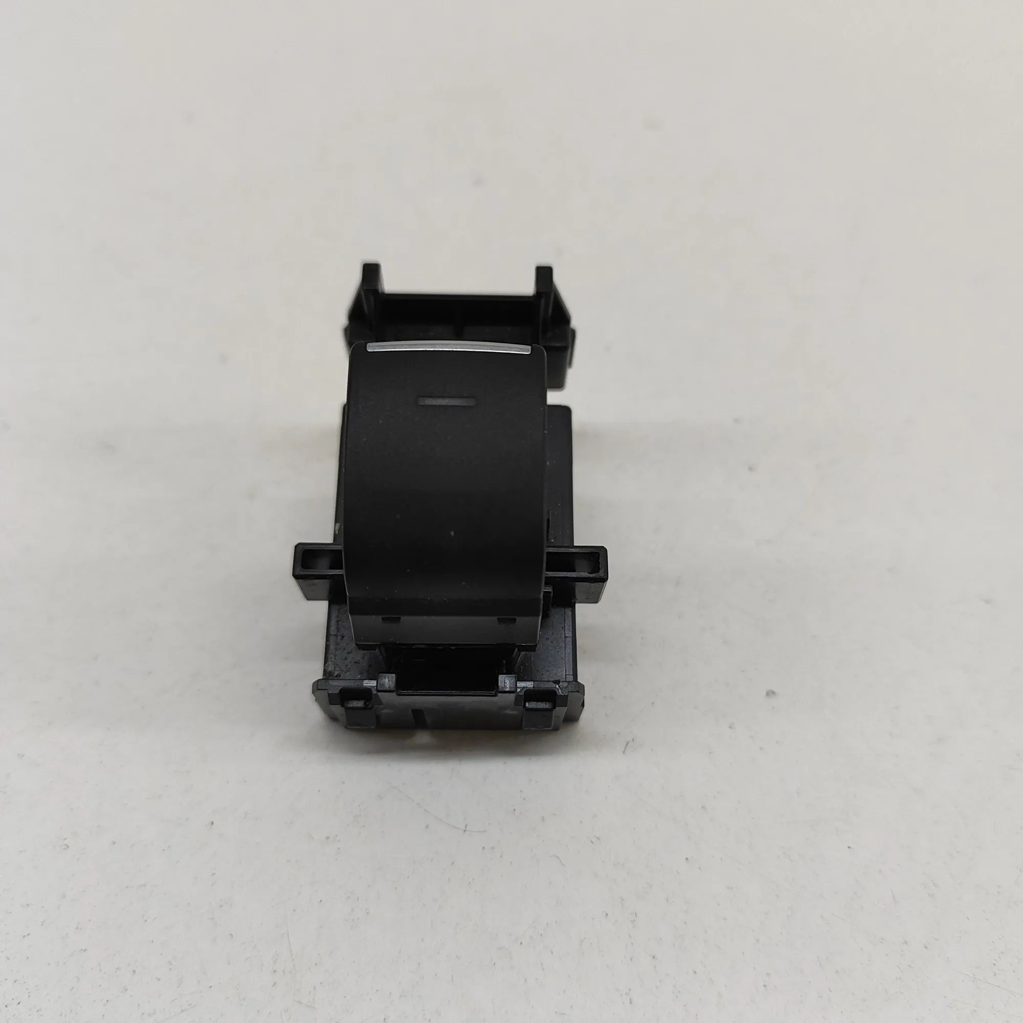 Toyota Sienna Door window switch — front right Door window switch — front right — TOYOTA SIENN...