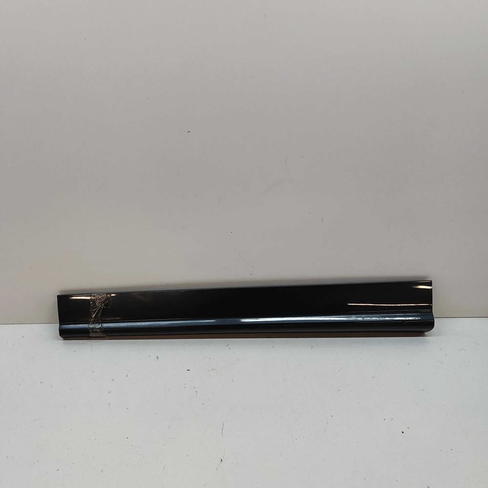 Audi Q5 (8R) Door moulding — front left Door moulding — front left — AUDI Q5 (FY) (2016...