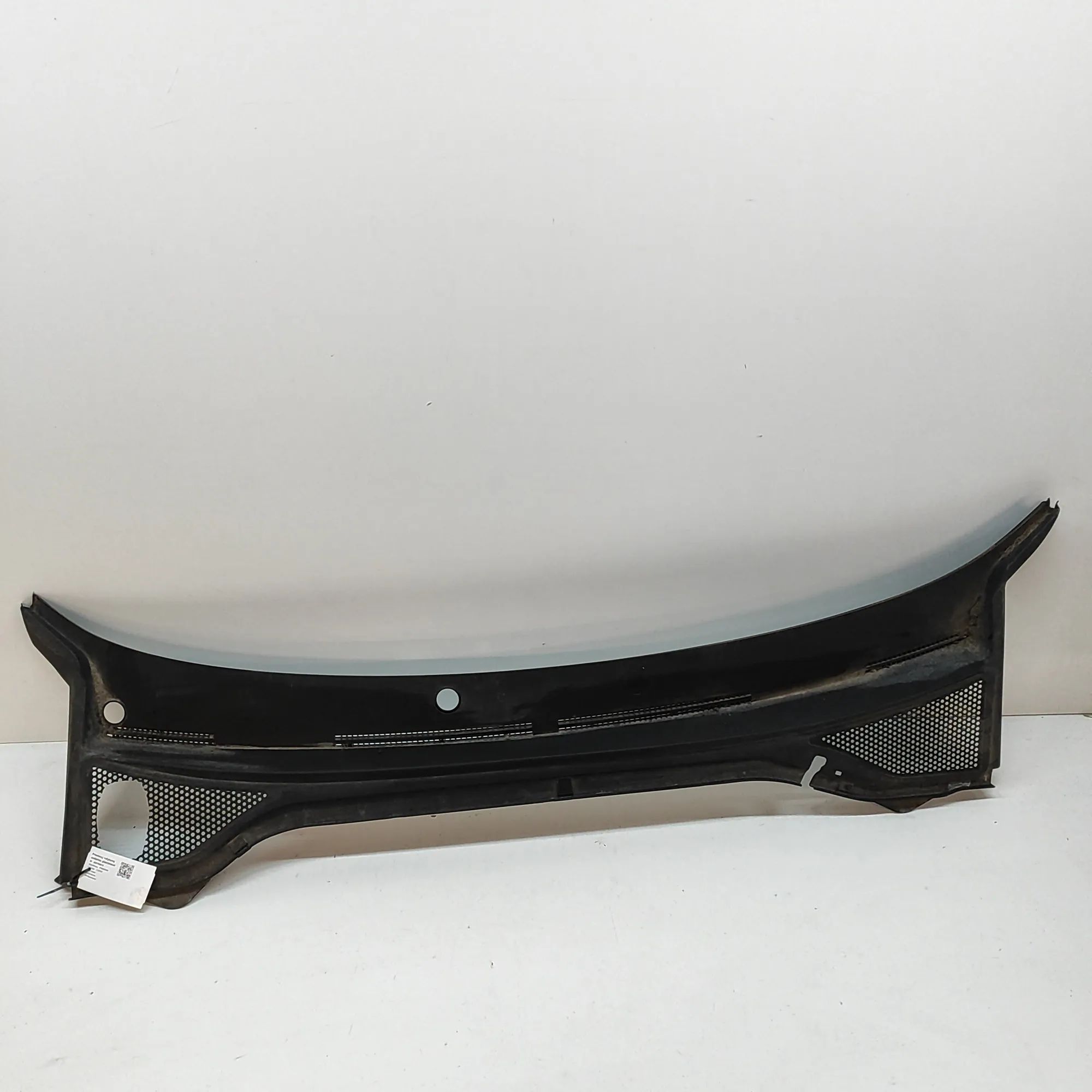 Volkswagen Arteon Front Wiper Cowl Trim Front Wiper Cowl Trim — VW ARTEON (3H7) (2017-....