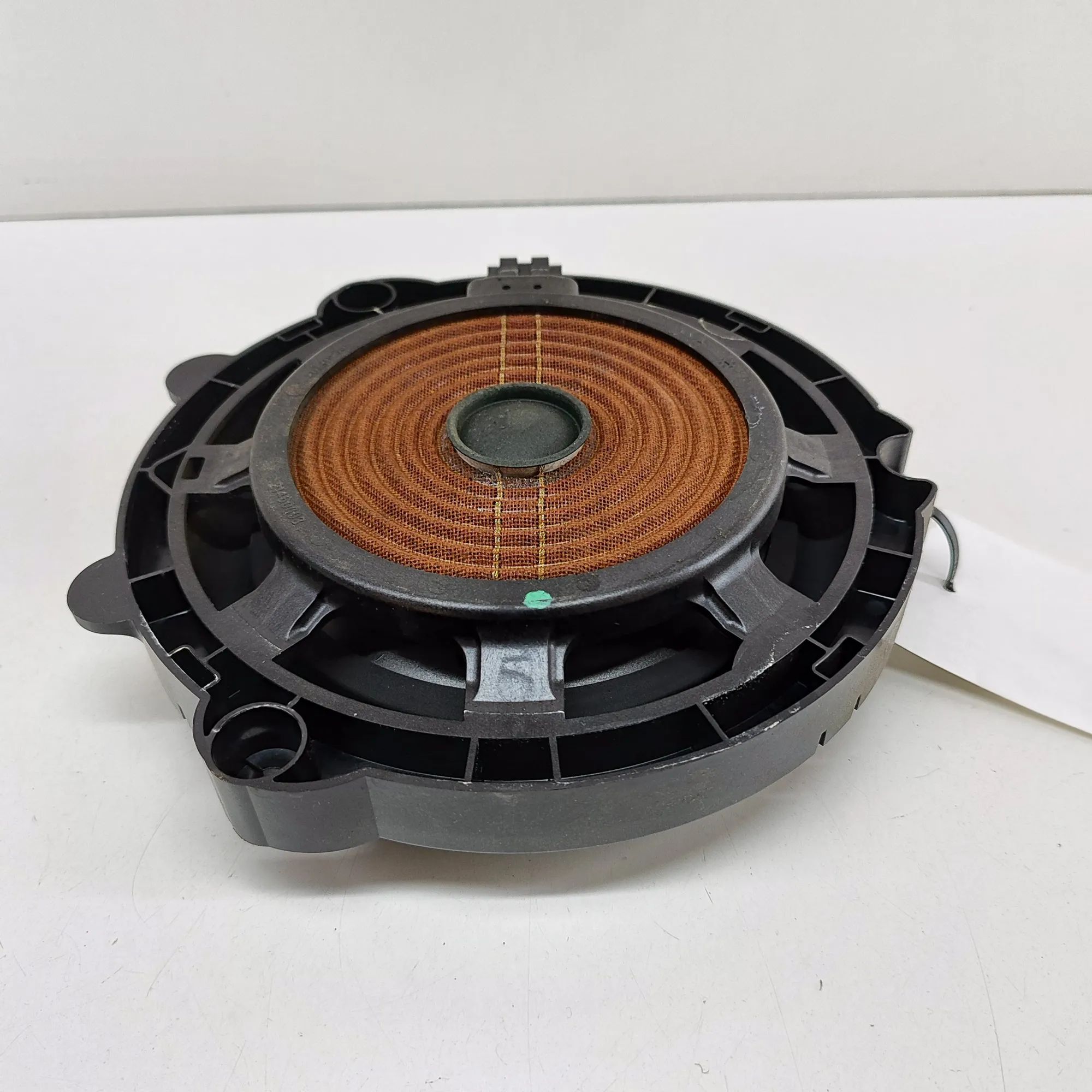 Land Rover Range Rover (L405) Front Right Door Speaker Front Right Door Speaker — LAND ROVER RANGE ROV...