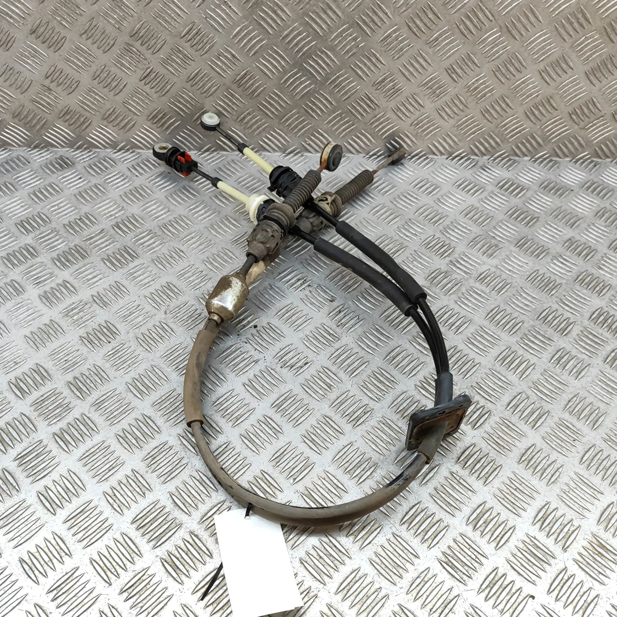 Opel Vivaro (B) Gear selector cables Gear selector cables — OPEL VIVARO (Van) (2014-...