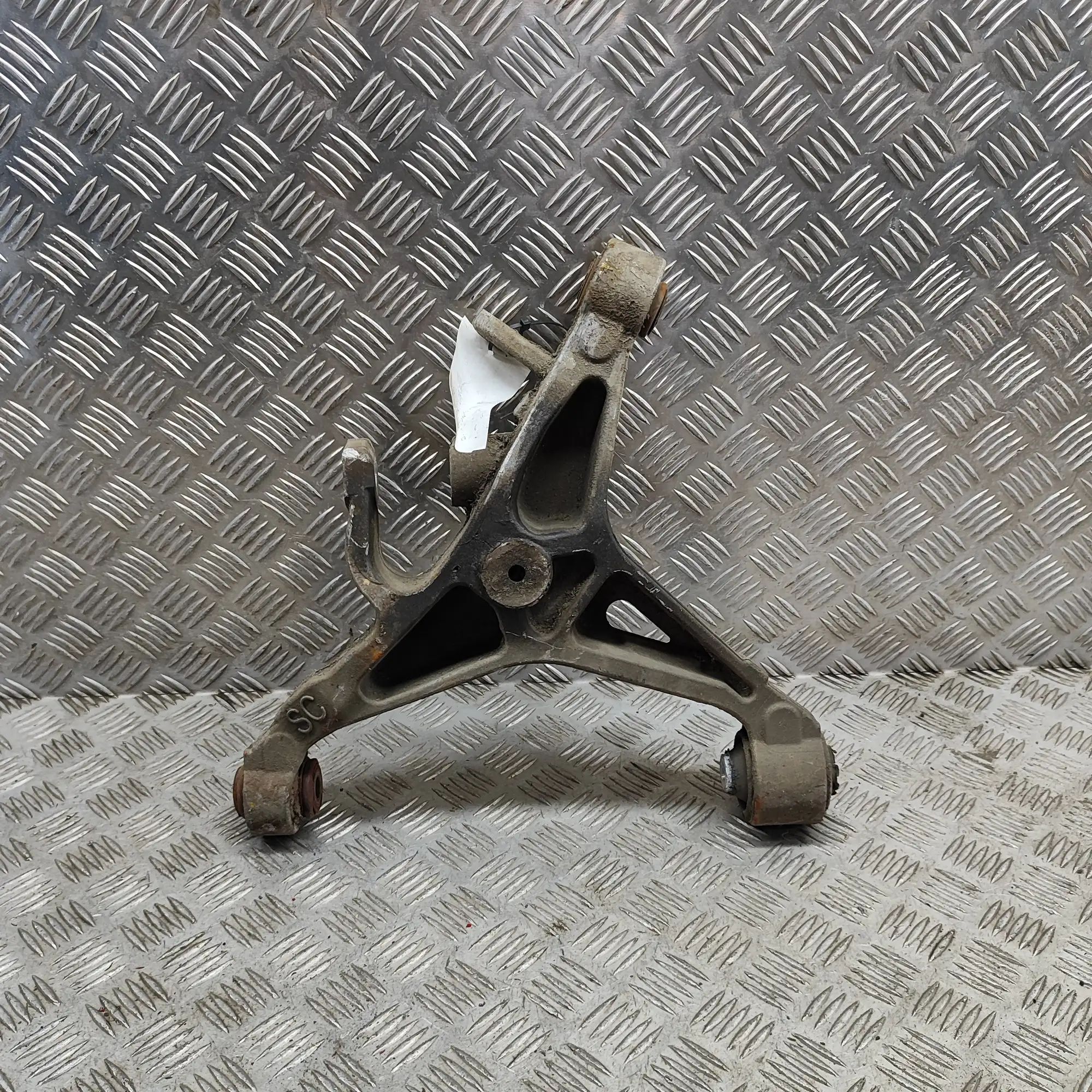 Jaguar XK Control arm — rear right Control arm — rear right — JAGUAR XK (Coupe X15...