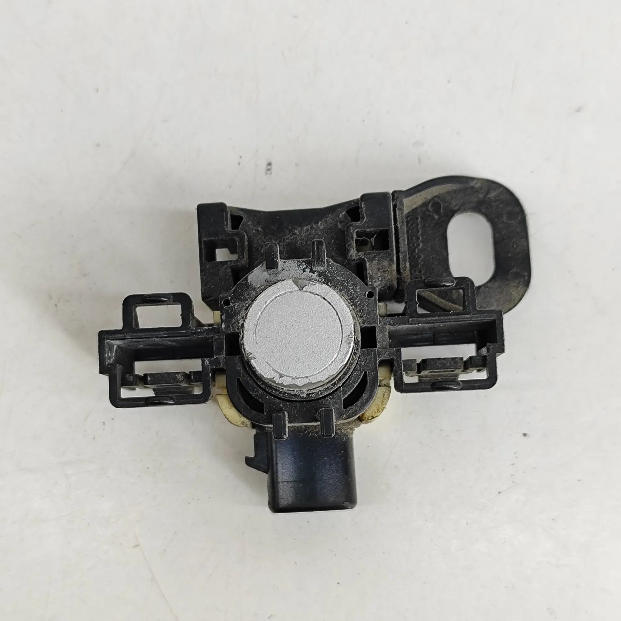 Lexus GS Parking sensor — front Parking sensor — front — LEXUS GS (_L1_) (2011-...