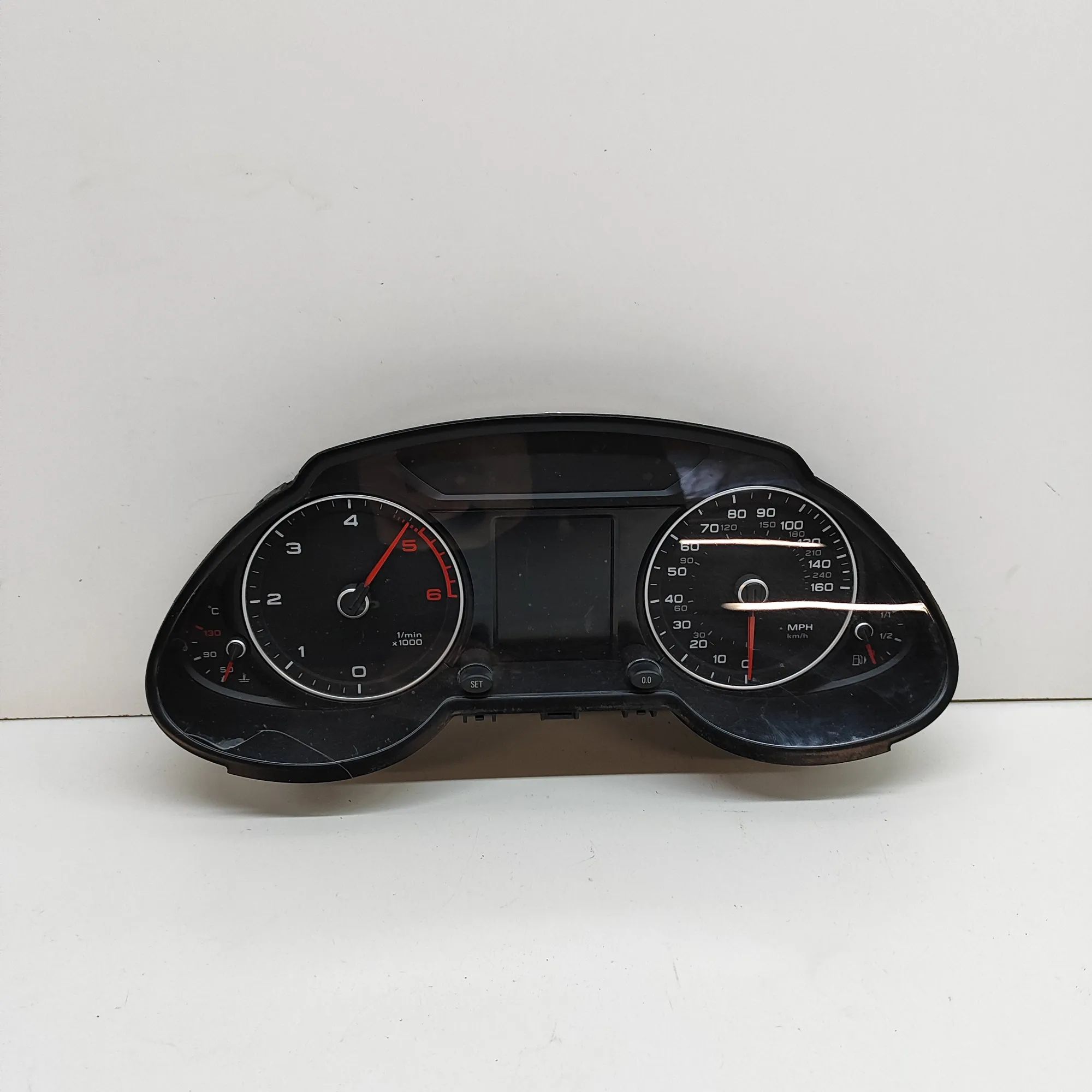 Audi Q5 (8R) Instrument Cluster Speedometer Instrument Cluster Speedometer — AUDI Q5 (8R) (...