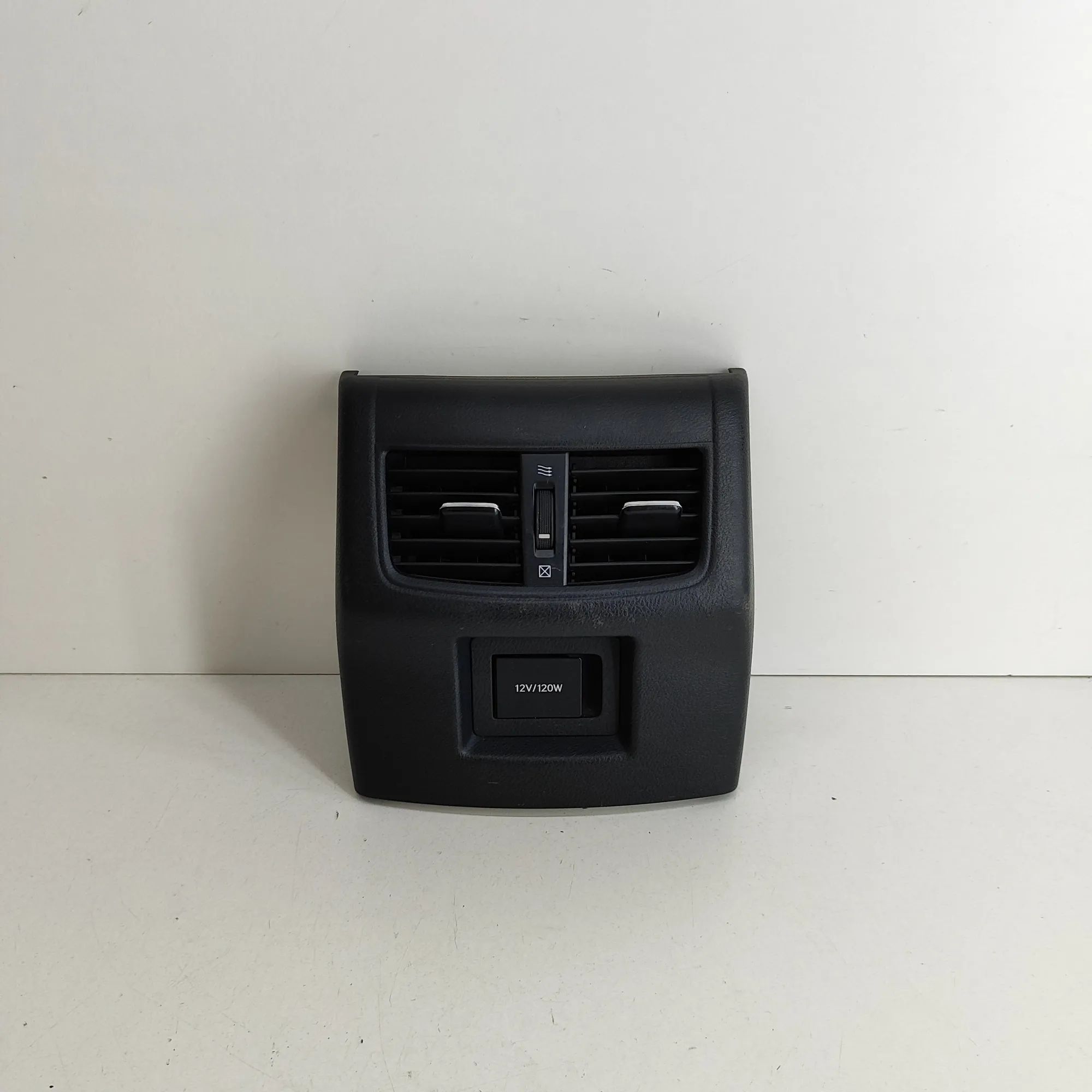 Lexus GS Centre console air vent Centre console air vent — LEXUS GS (_L1_) (2011...