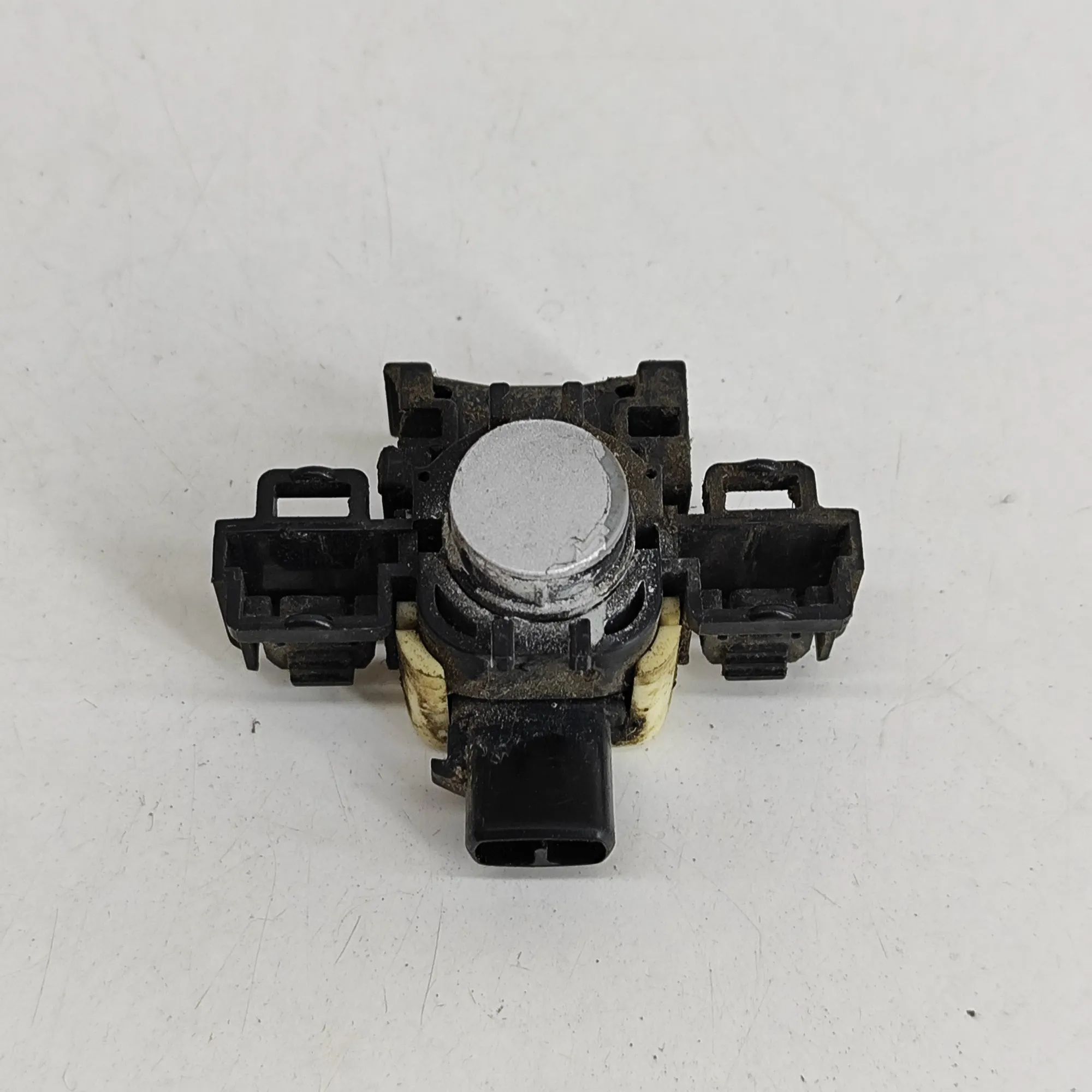 Lexus GS Parking sensor — front Parking sensor — front — LEXUS GS (_L1_) (2011-...