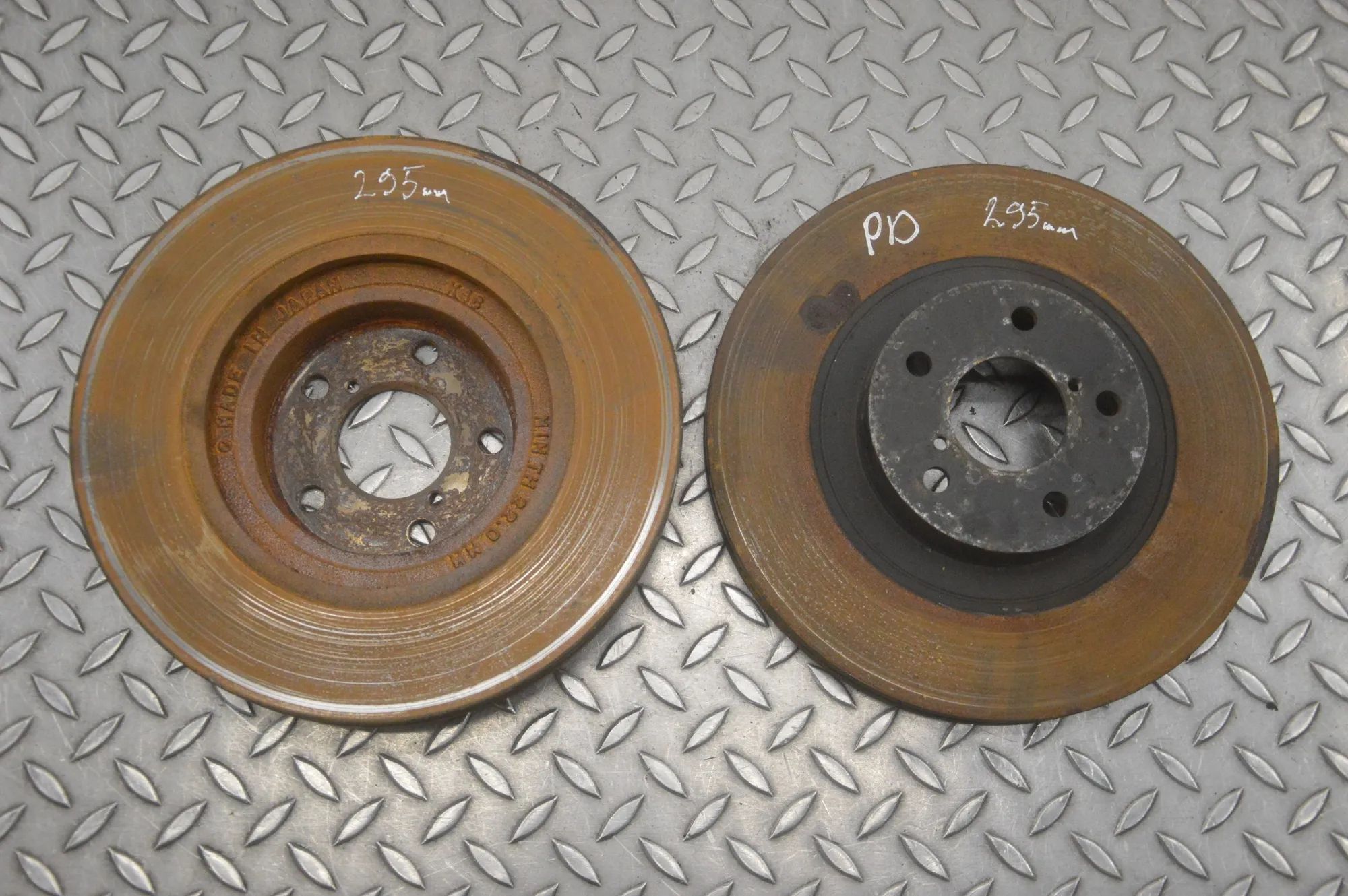 Toyota GT86 Front Brake Disc Kit Front Brake Disc Kit — TOYOTA GT (86 Coupe ZN6_...