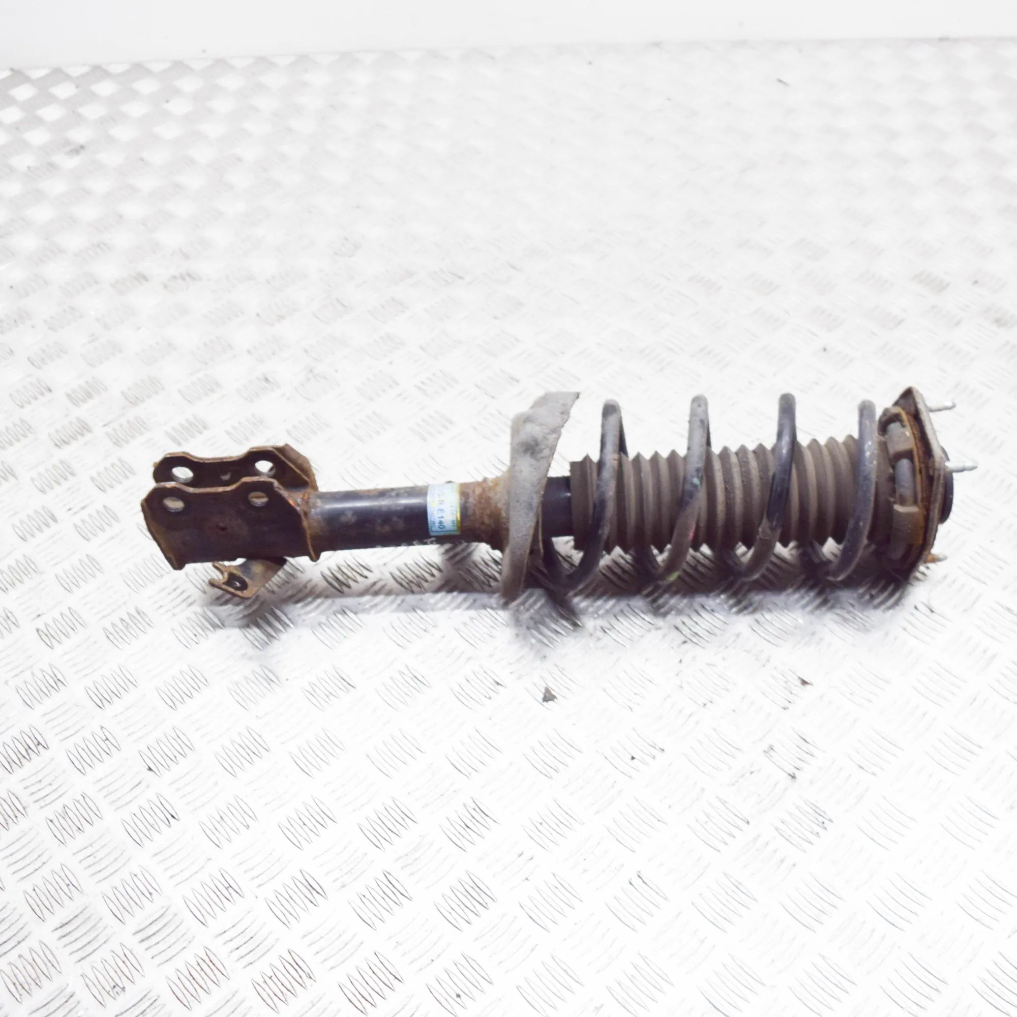 Honda CR-V Shock absorber — front right Shock absorber — front right — HONDA CR-V (IV R...