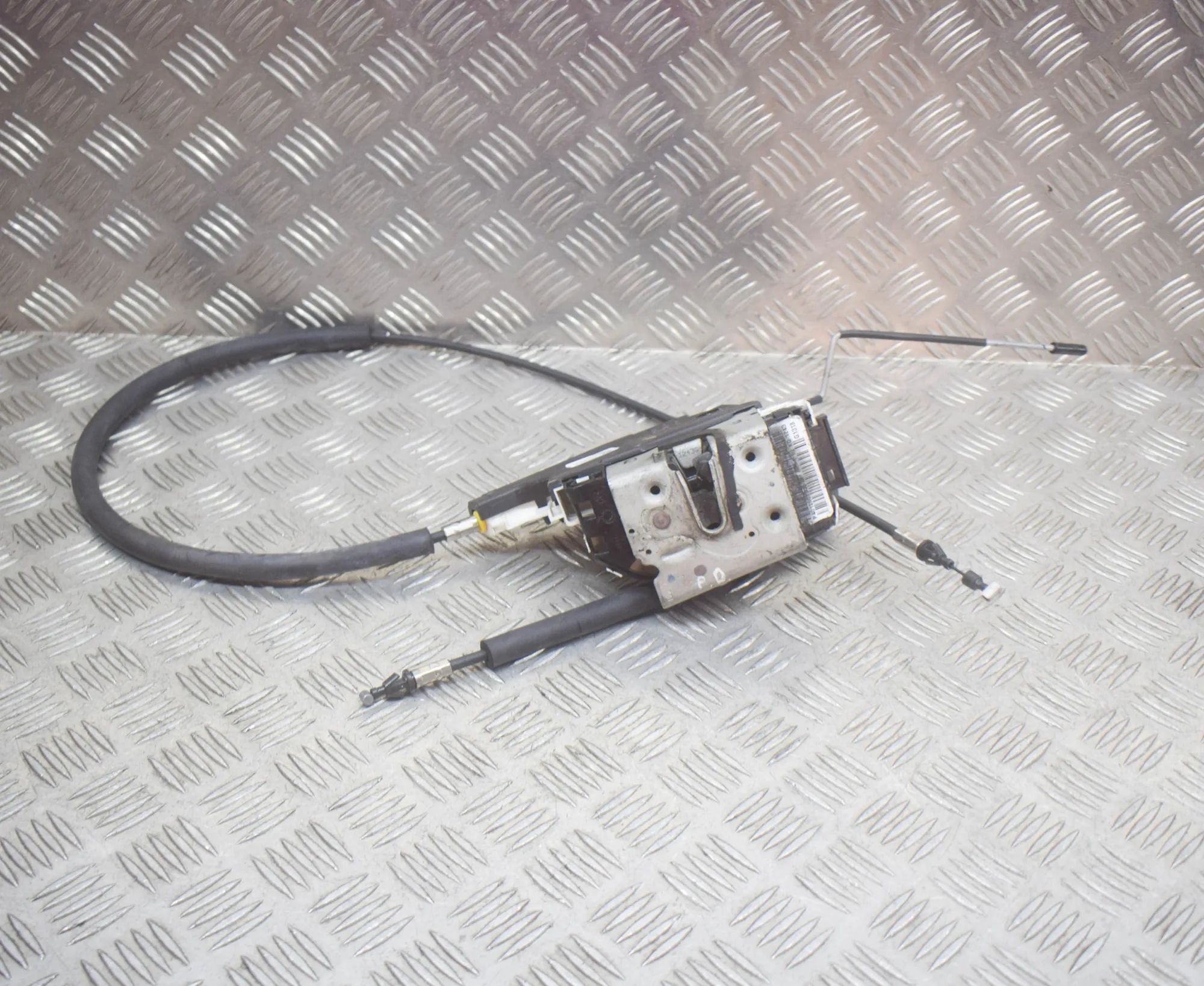 Maserati Quattroporte Door lock — front right Door lock — front right — MASERATI QUATTROPORTE...