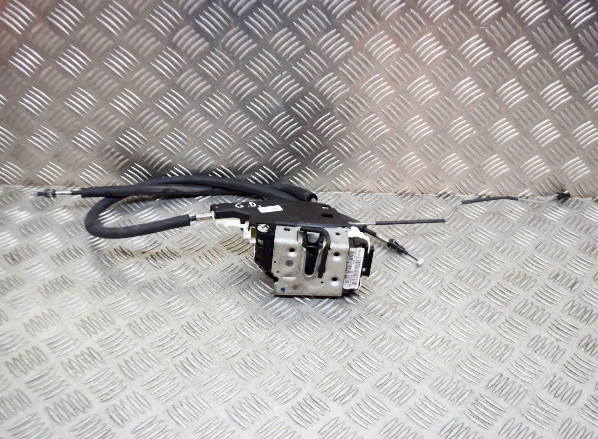 Maserati Quattroporte Door lock — rear right Door lock — rear right — MASERATI QUATTROPORTE ...