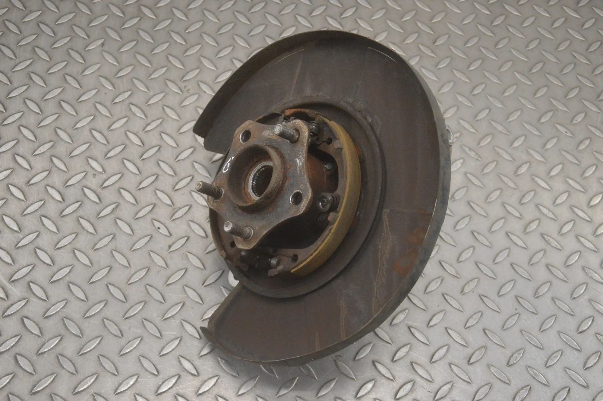 Infiniti FX / QX70 (S51) Rear Right Wheel Hub Rear Right Wheel Hub — INFINITI FX (2008-...)

...