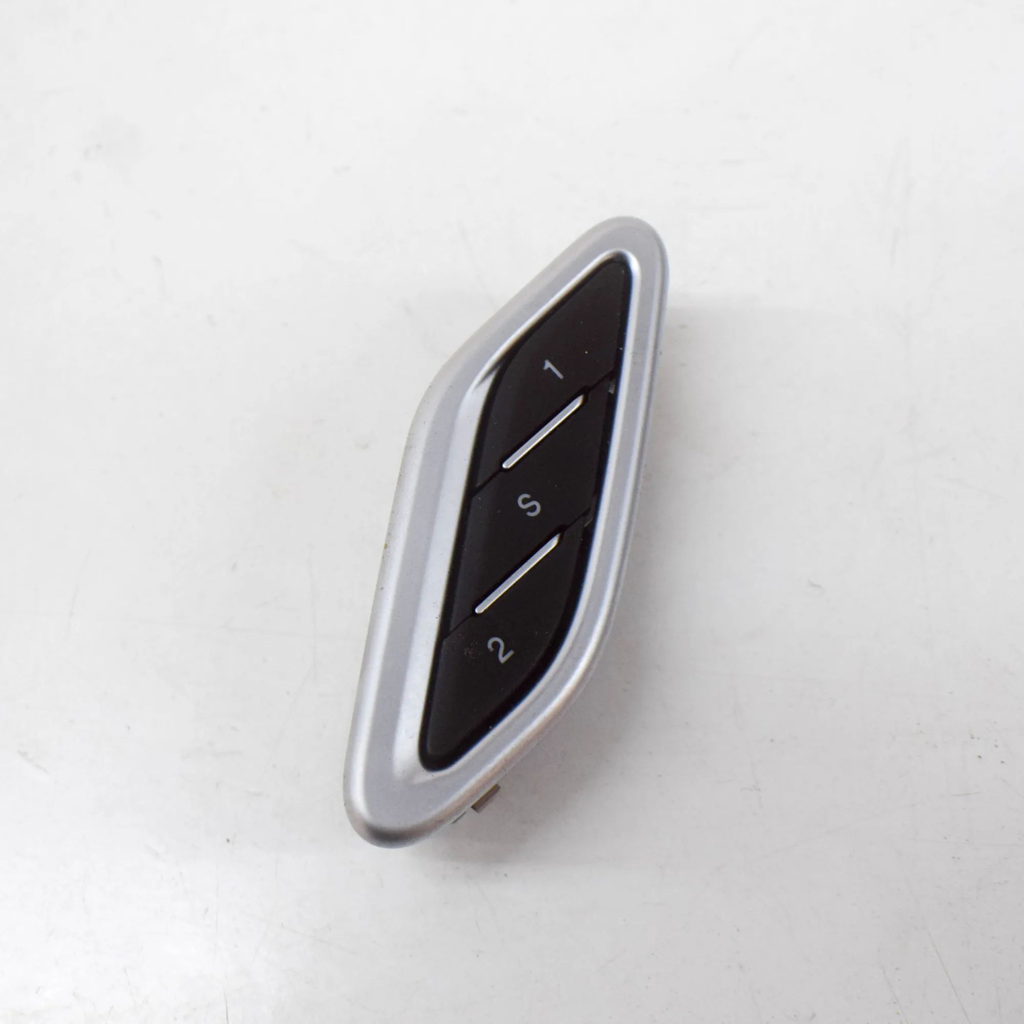 Maserati Ghibli switches Switches — MASERATI GHIBLI (M157) (2013-...) — ...