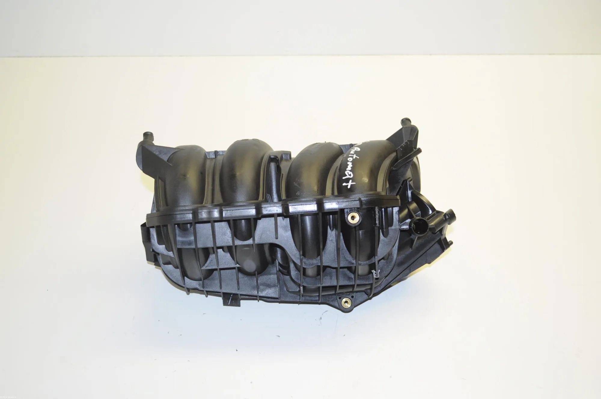 Peugeot 308 imusarja Intake Manifold — PEUGEOT 308 (II) (2013-2021)
...