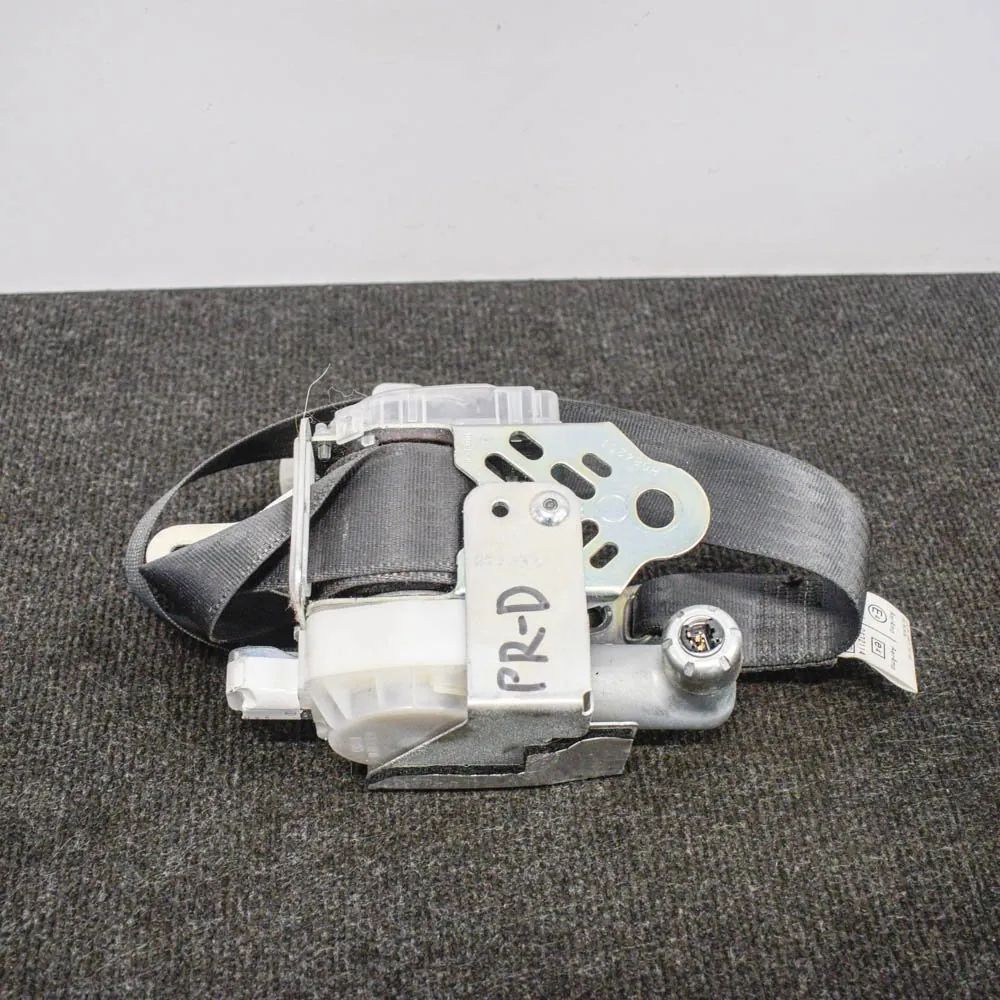 Lexus RX Front Right Seatbelt Front Right Seatbelt — LEXUS RX (_U3_) (2003-20...