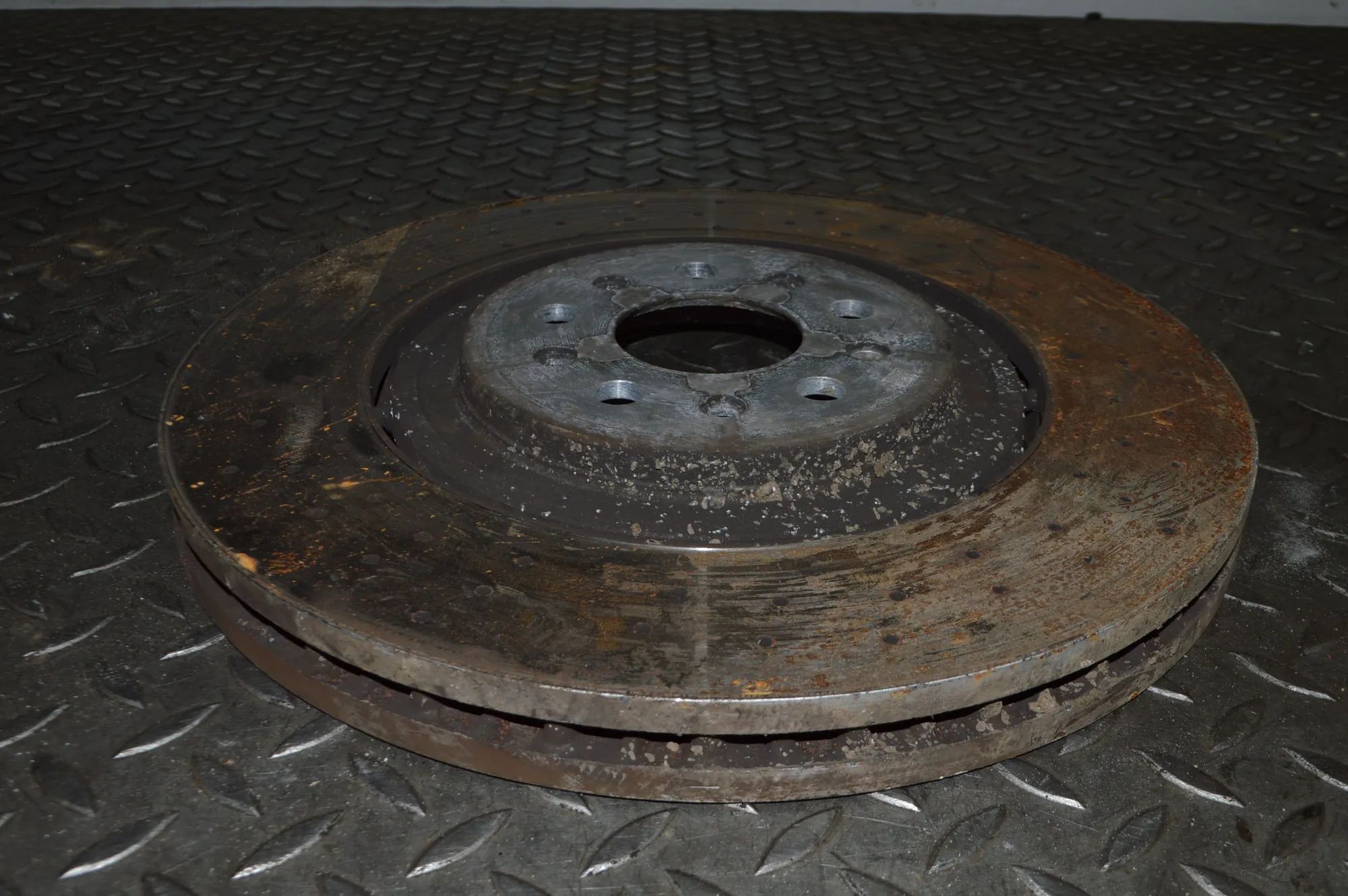 Maserati Levante Front Right Brake Disc Front Right Brake Disc — MASERATI LEVANTE (SUV ...