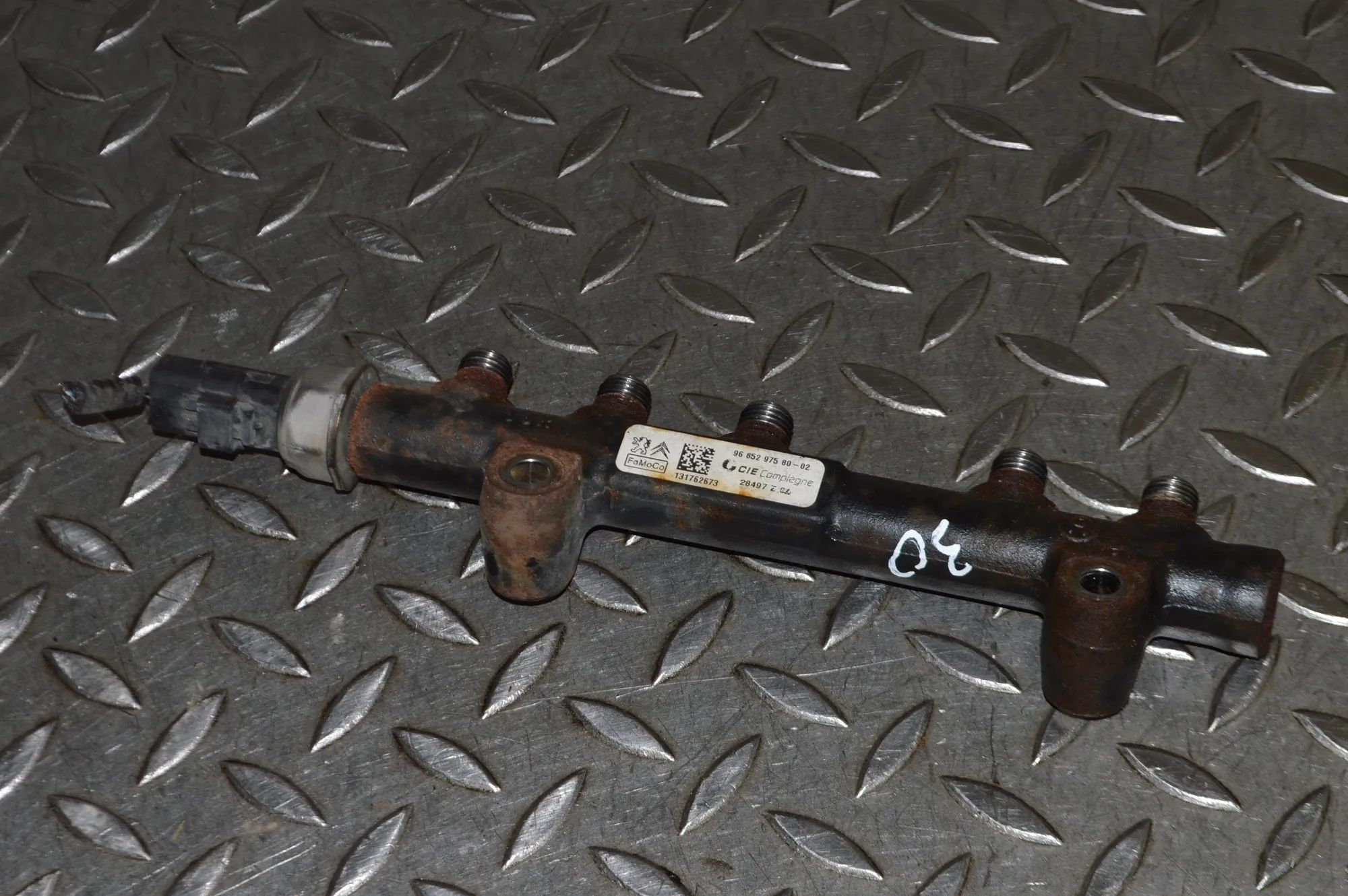 Ford Fiesta Fuel Rail Fuel rail — FORD FIESTA (VI) (2008-...) — 96852...