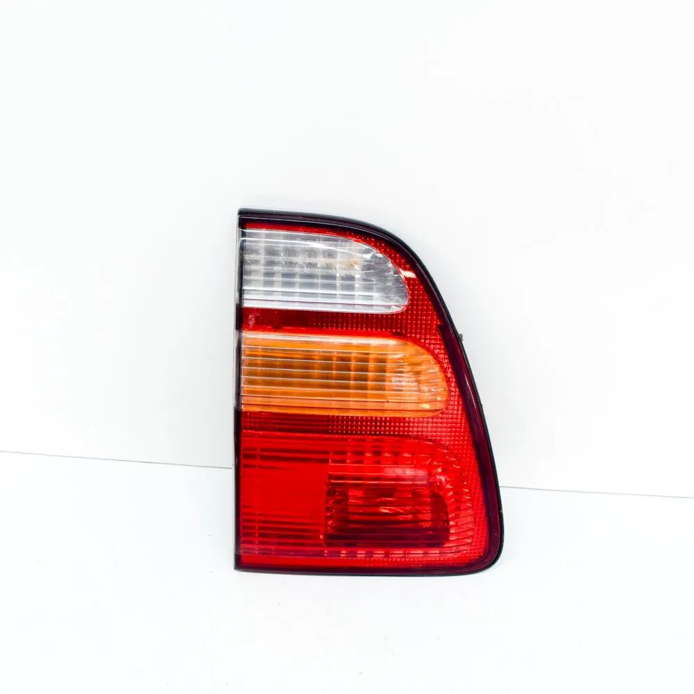 Toyota Land Cruiser 100 Left Side Tailgate Tail Light Left Side Tailgate Tail Light — TOYOTA LAND CRU...