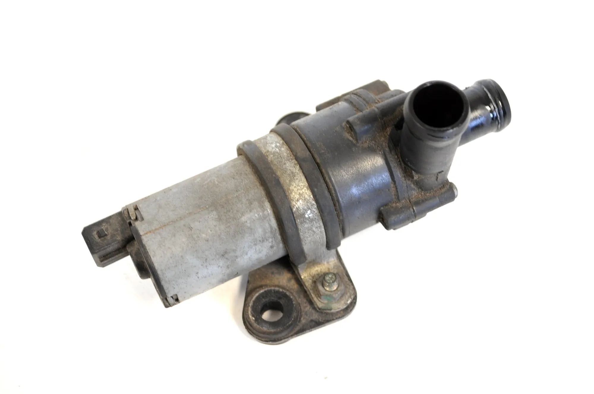 Ferrari California Auxiliary Water Pump Auxiliary Water Pump — FERRARI CALIFORNIA (2008...