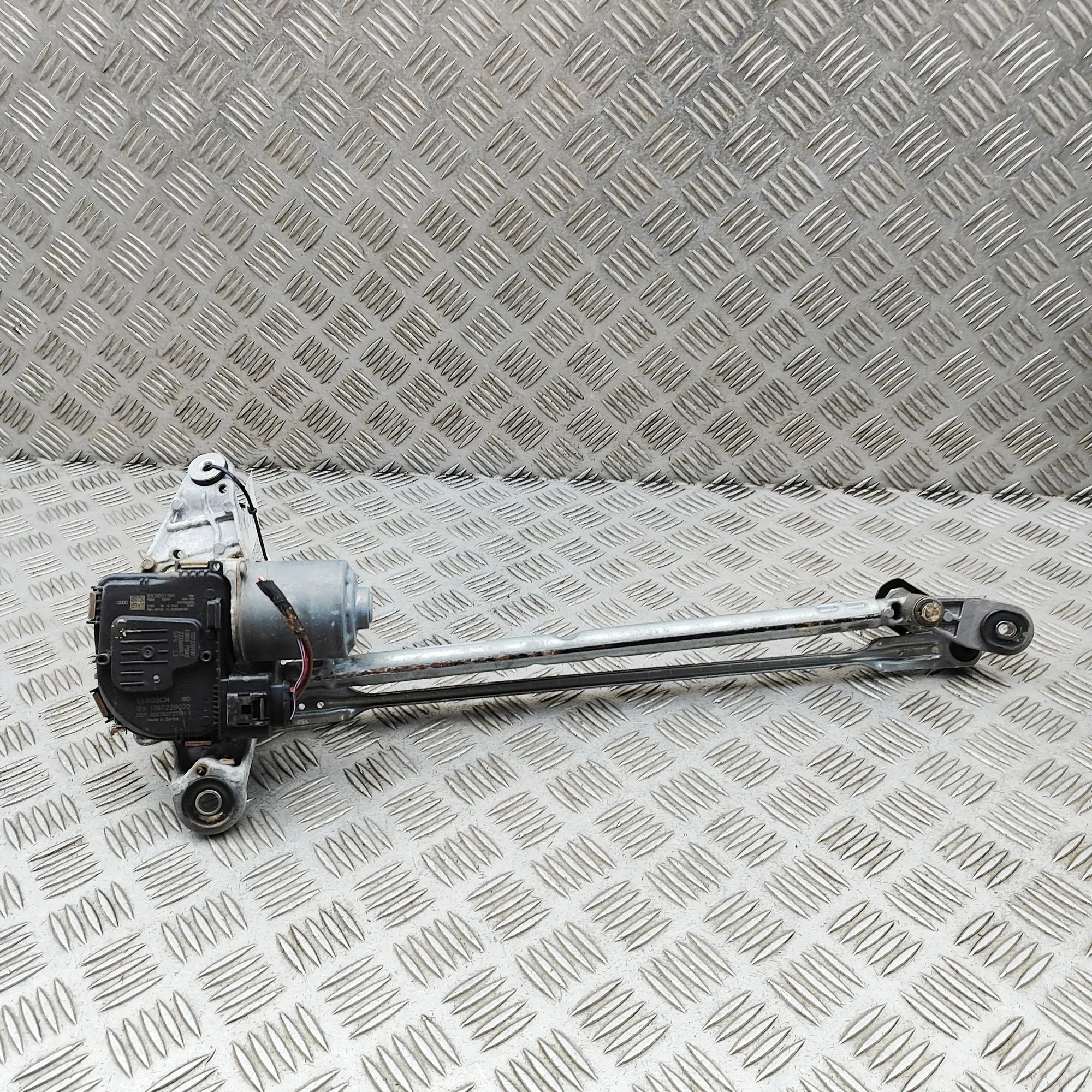 Audi Q3 (F3) Front Windshield Wiper Mechanism Front Windshield Wiper Mechanism — AUDI Q3 (F3)...