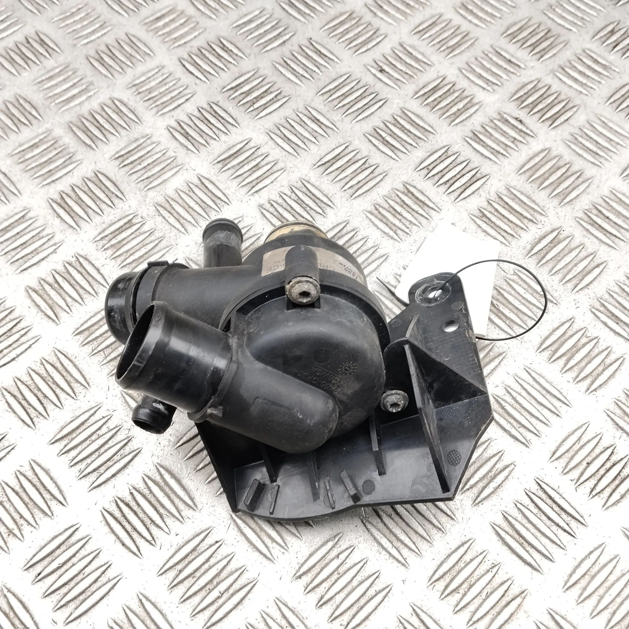 Land Rover Range Rover Sport (L494) termostaatti Thermostat — LAND ROVER RANGE ROVER SPORT (II L...