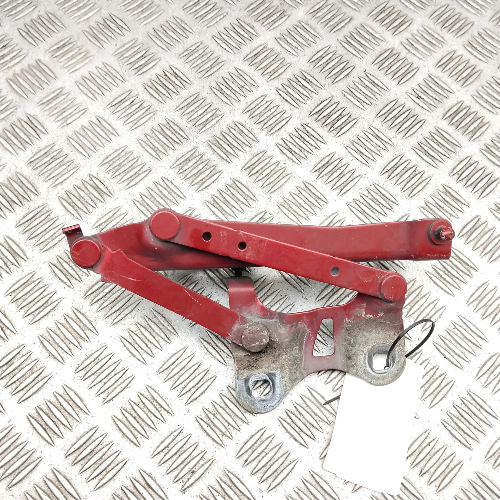 Land Rover Range Rover Sport (L494) Bonnet hinge — front left Bonnet hinge — front left — LAND ROVER RANGE RO...