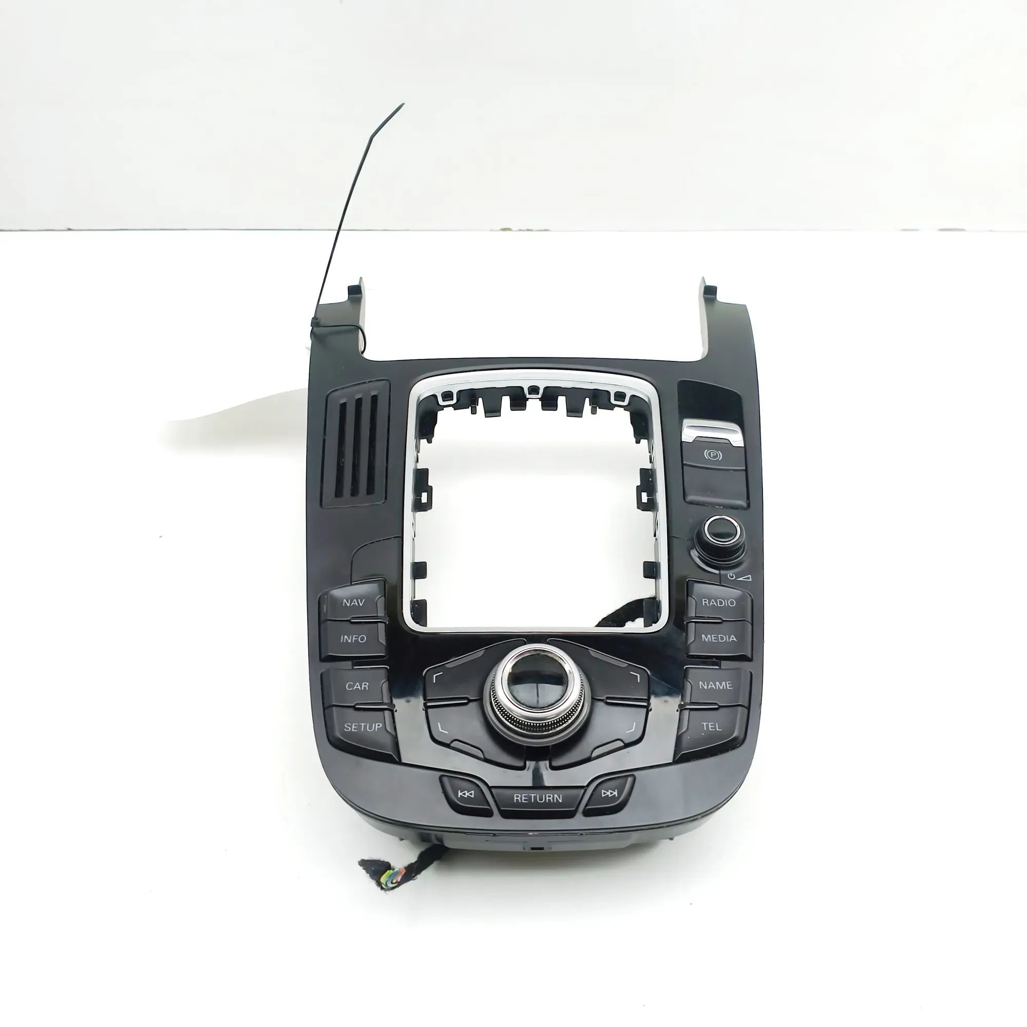 Audi Q5 (8R) Navigation Control Switch Navigation Control Switch — AUDI Q5 (8R) (2008-...
